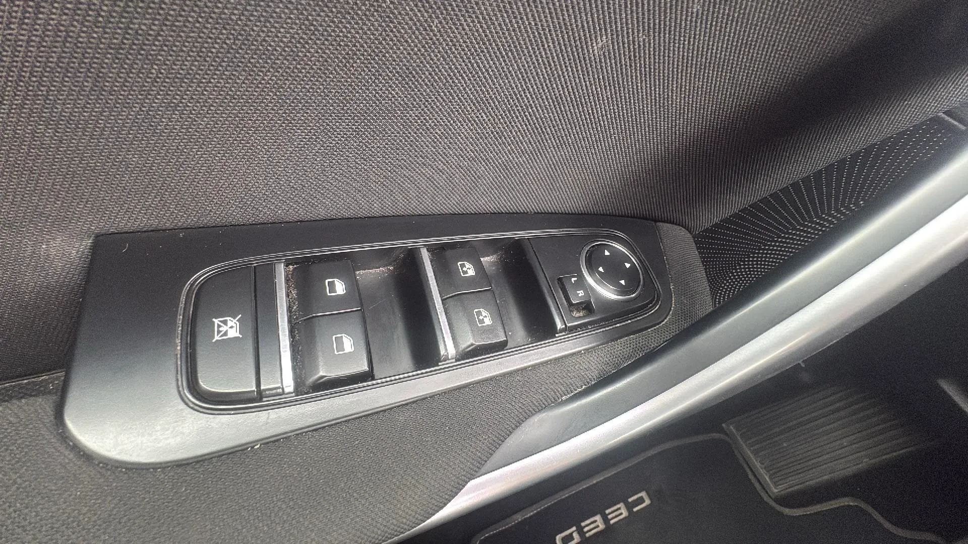 Kia Ceed 1.6 MHEV iMT Drive - foto 17
