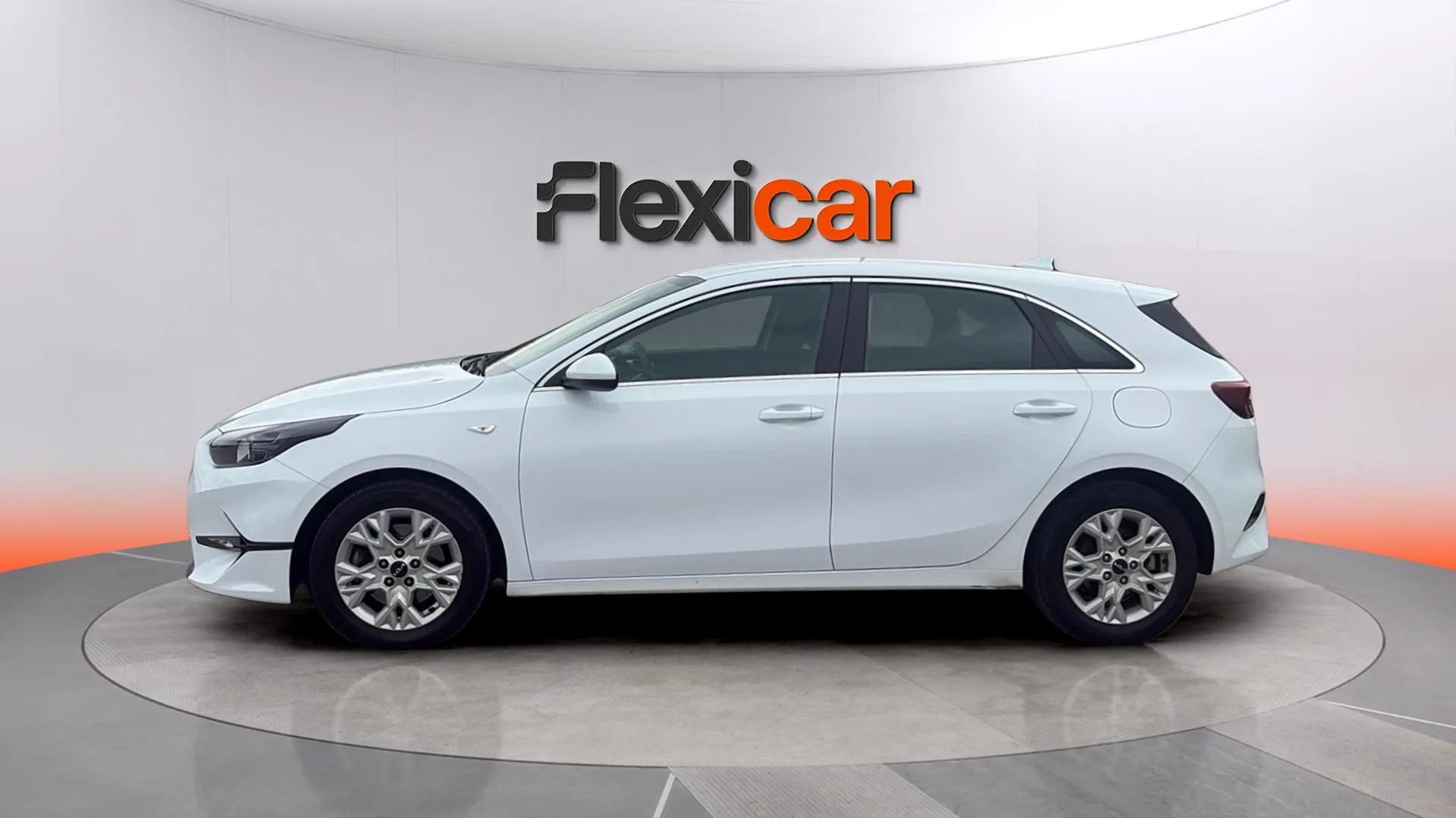 Kia Ceed 1.6 MHEV iMT Drive - foto 4