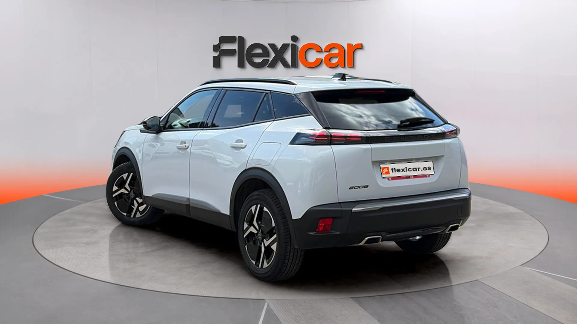 Peugeot 2008 Allure PureTech 130 EAT8 - foto 6