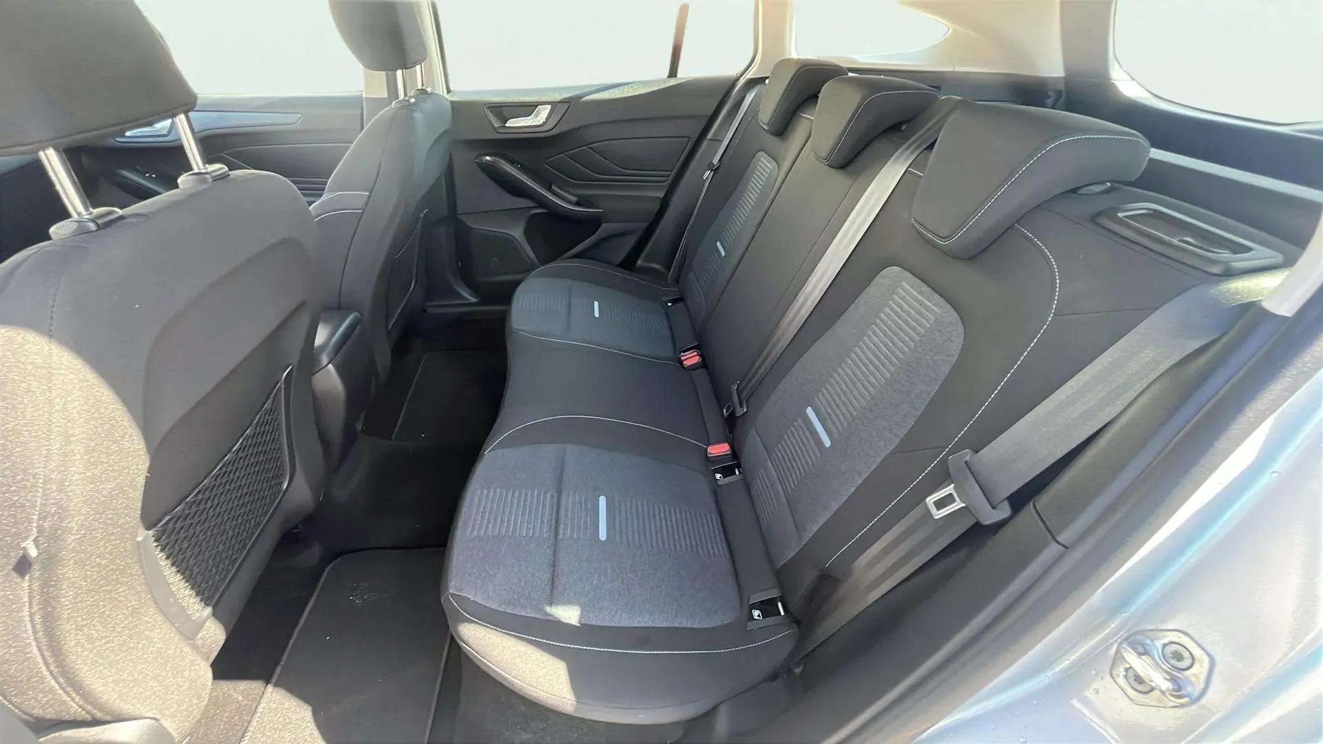 Ford Focus 1.0 EcoBoost MHEV Active Style SIP SB - foto 12