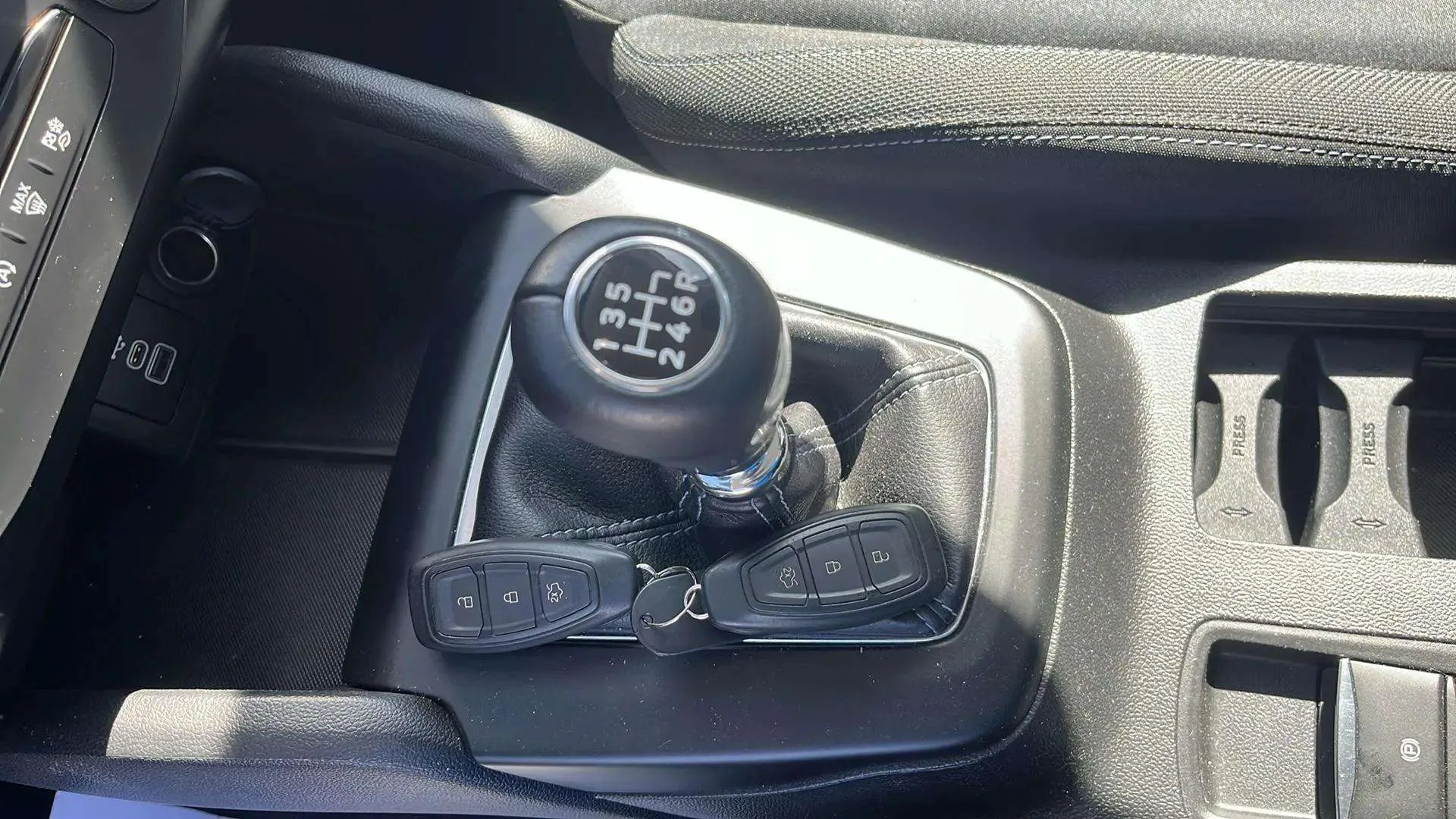 Ford Focus 1.0 EcoBoost MHEV Active Style SIP SB - foto 15