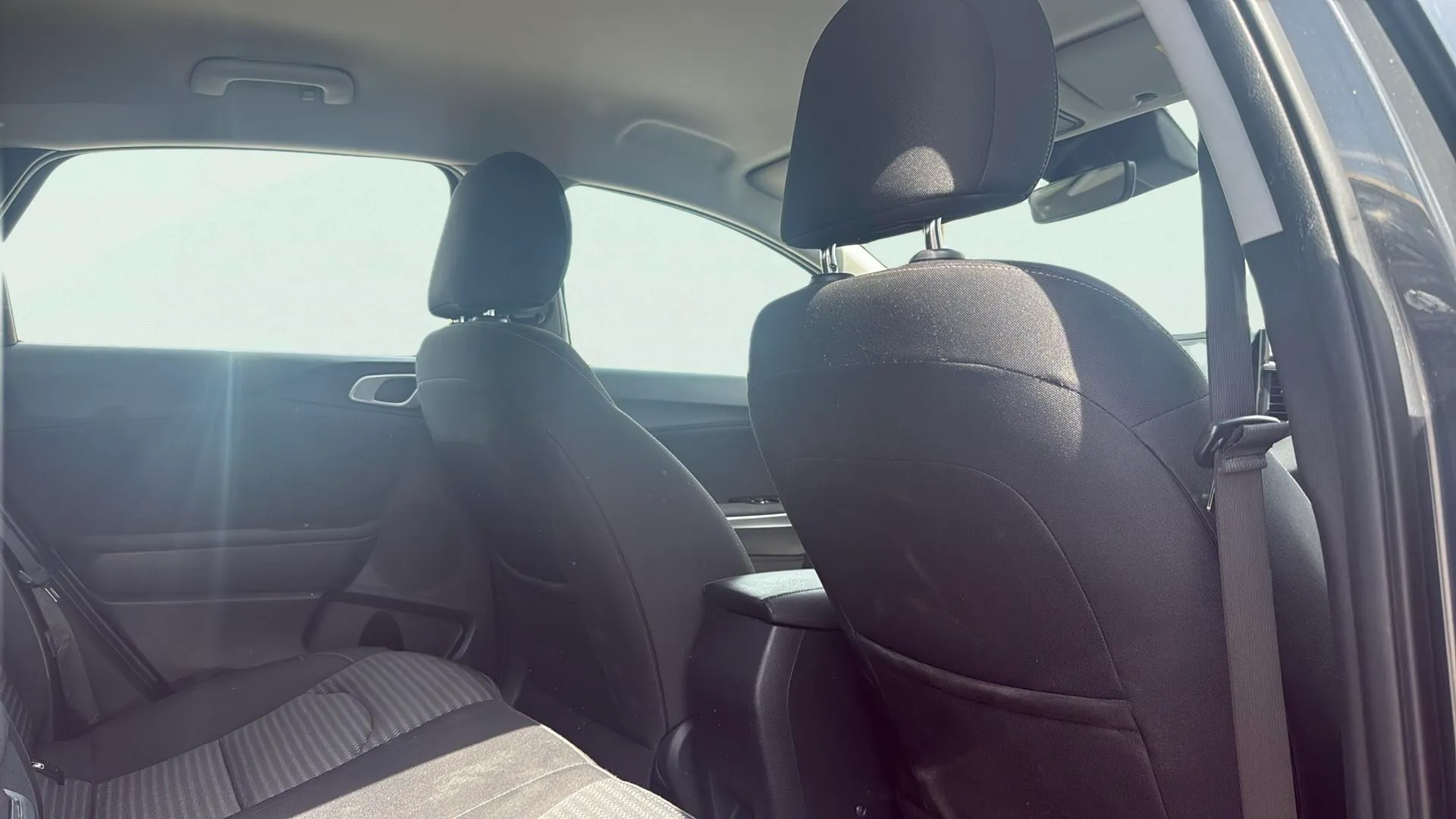 Kia Ceed 1.6 MHEV iMT Drive - foto 17