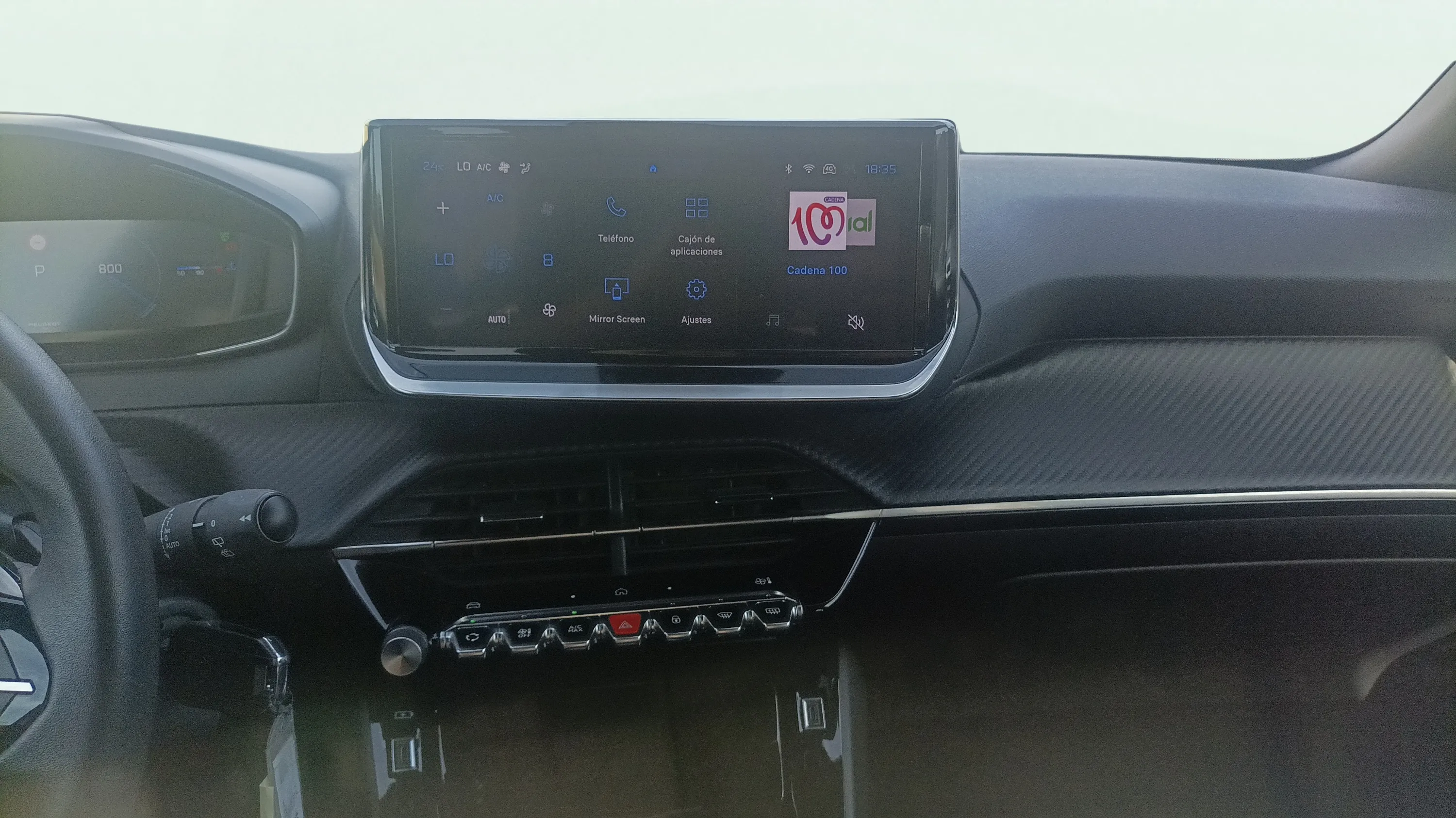 Peugeot 2008 Allure PureTech 130 EAT8 - foto 13