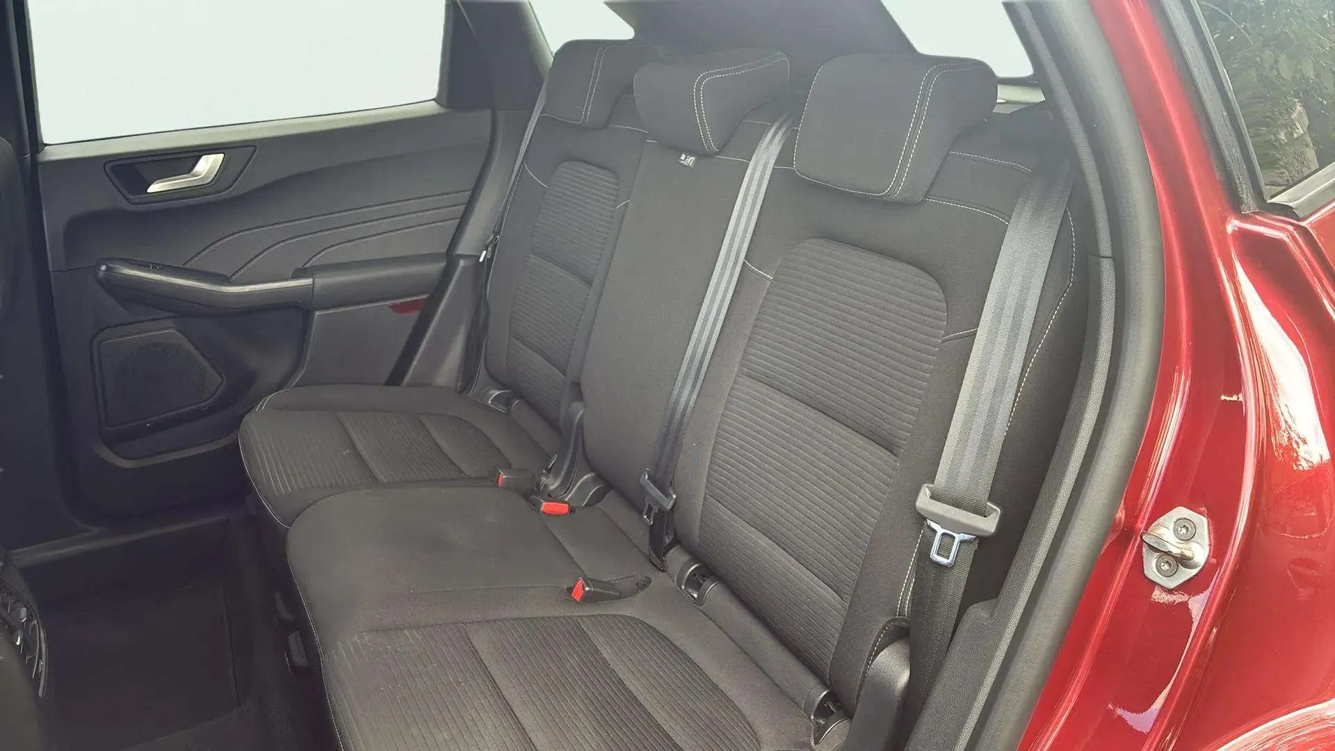 Ford Kuga Titanium 1.5T EcoBoost - foto 29