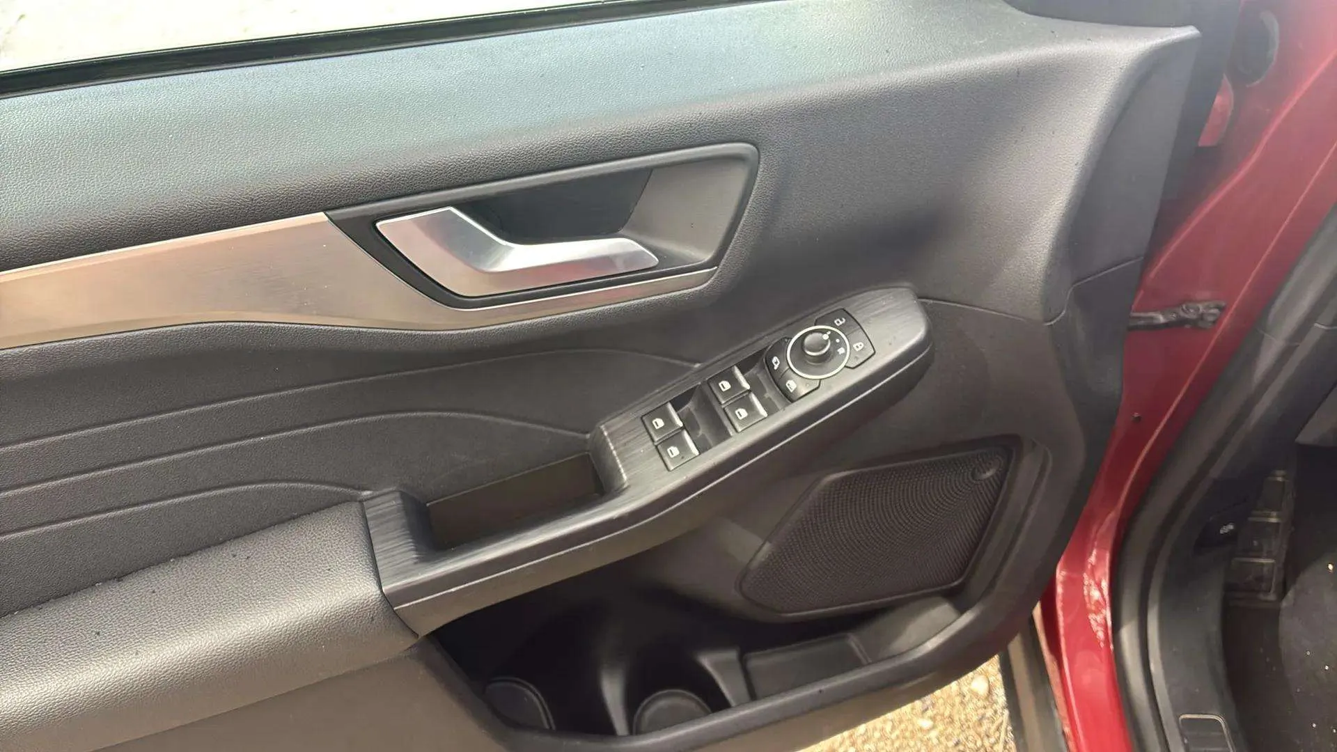 Ford Kuga Titanium 1.5T EcoBoost - foto 11