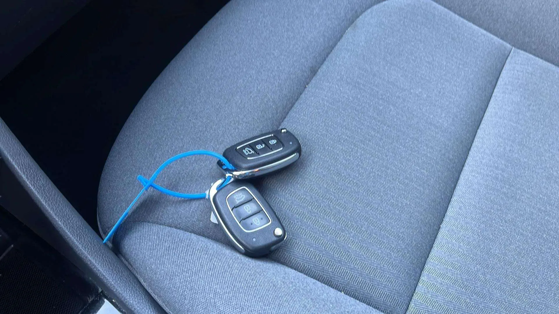 Hyundai Ioniq 1.6 GDI HEV Klass DCT - foto 15