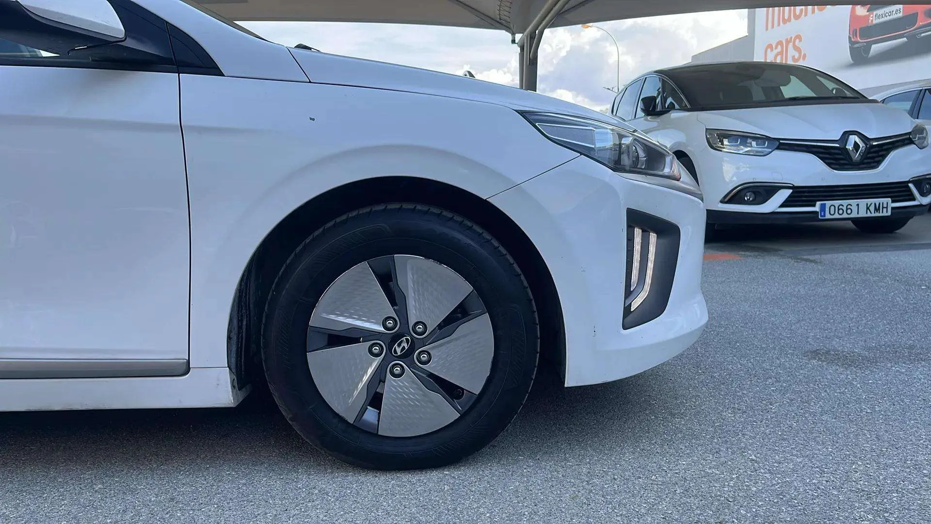 Hyundai Ioniq 1.6 GDI HEV Klass DCT - foto 14