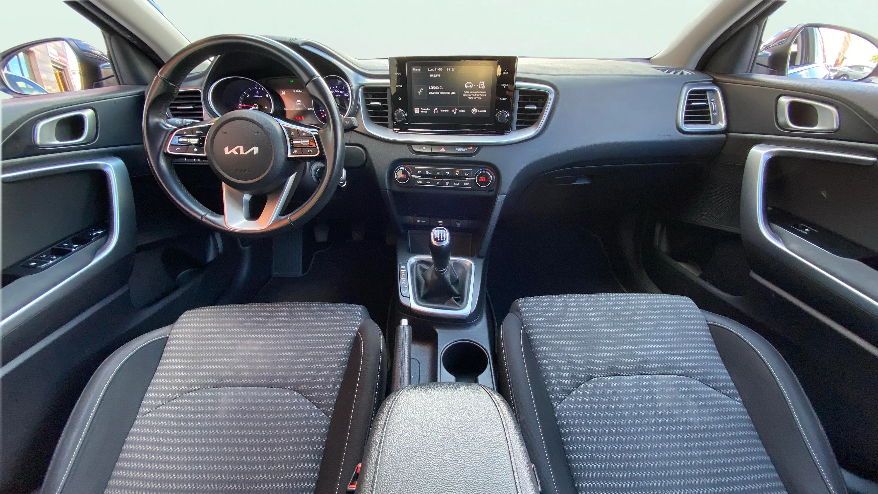 Kia Ceed 1.6 MHEV iMT Drive - foto 13