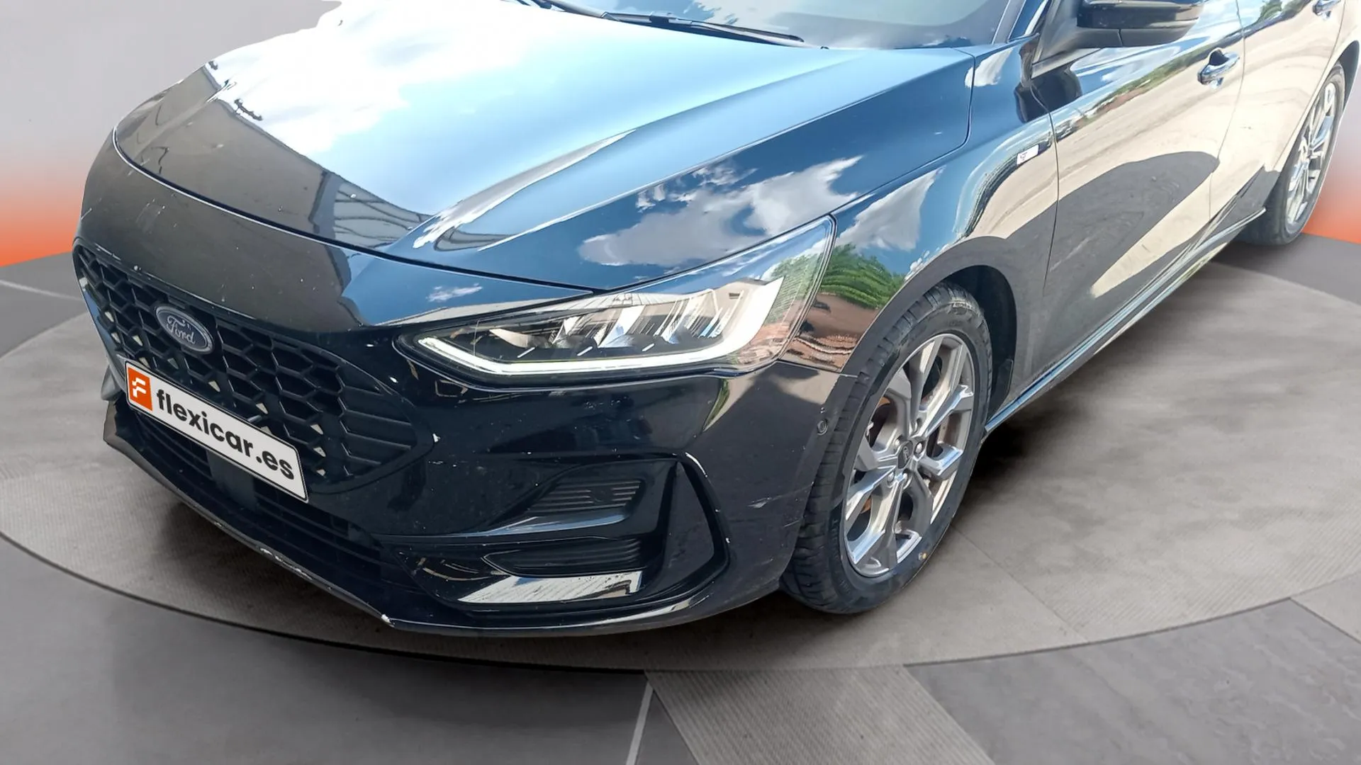 Ford Focus 1.0 EcoBoost MHEV ST-Line - foto 14