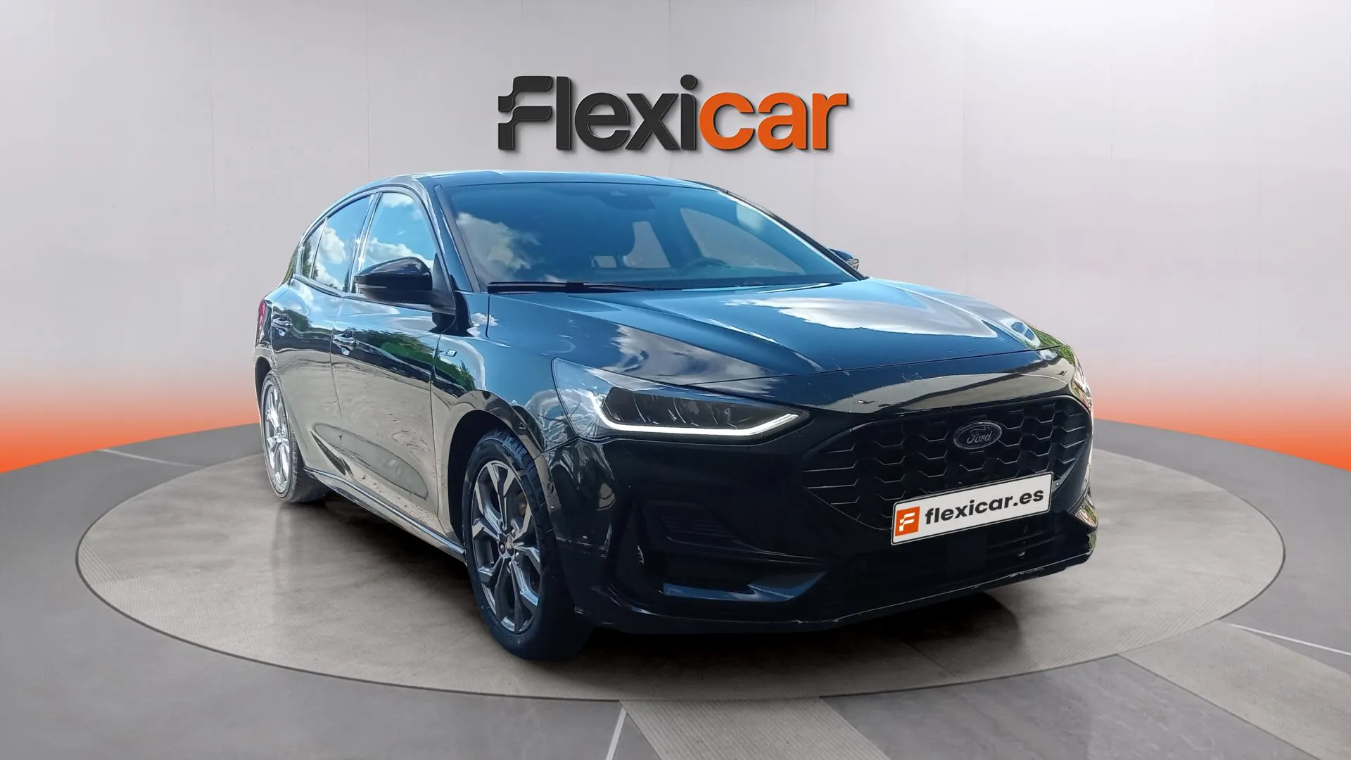 Ford Focus 1.0 EcoBoost MHEV ST-Line - foto 2