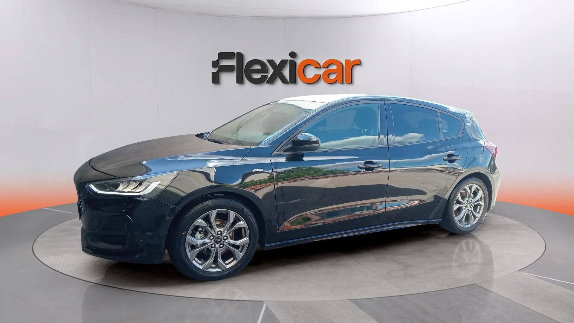 Ford Focus 1.0 EcoBoost MHEV ST-Line - foto 5