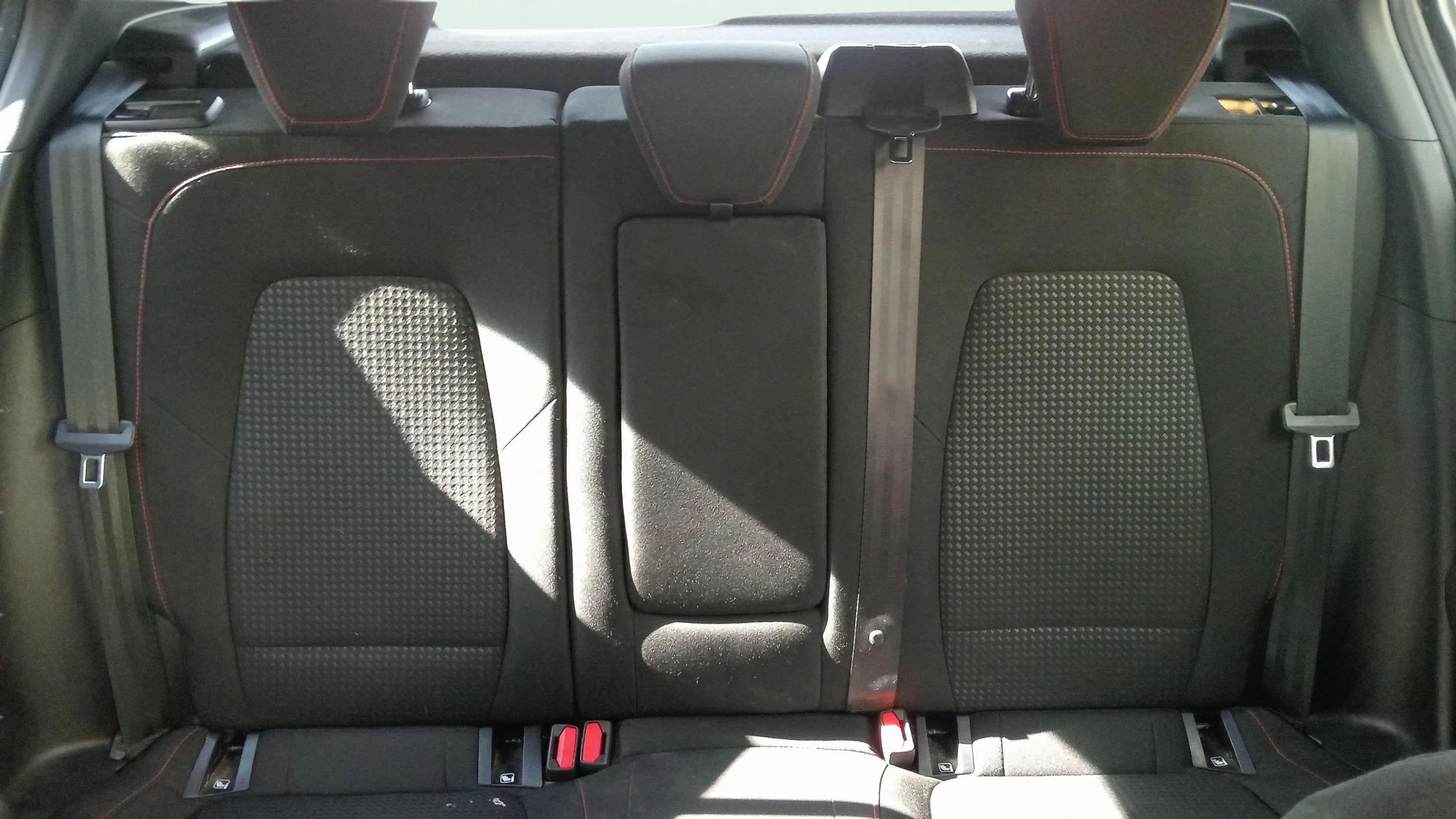 Ford Focus 1.0 EcoBoost MHEV ST-Line - foto 19