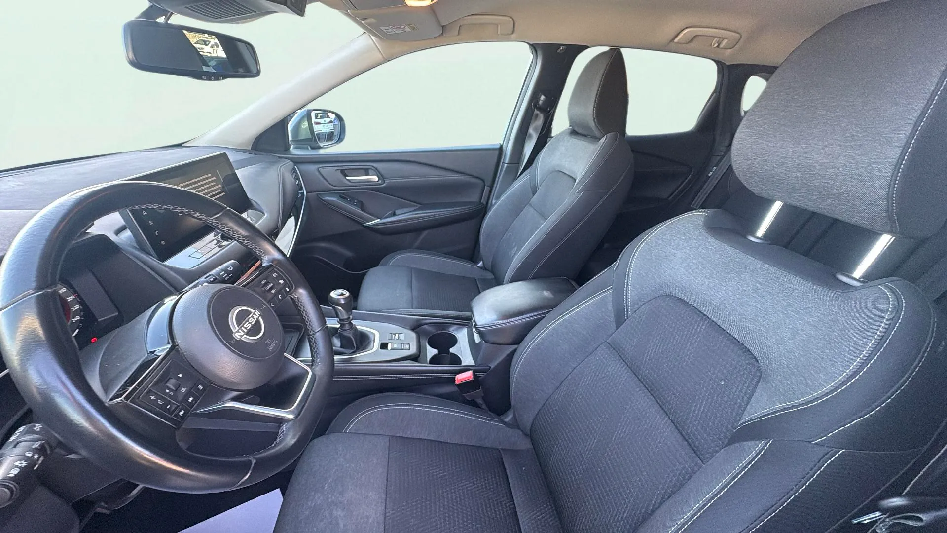 Nissan Qashqai DIG-T N-Connecta - foto 16