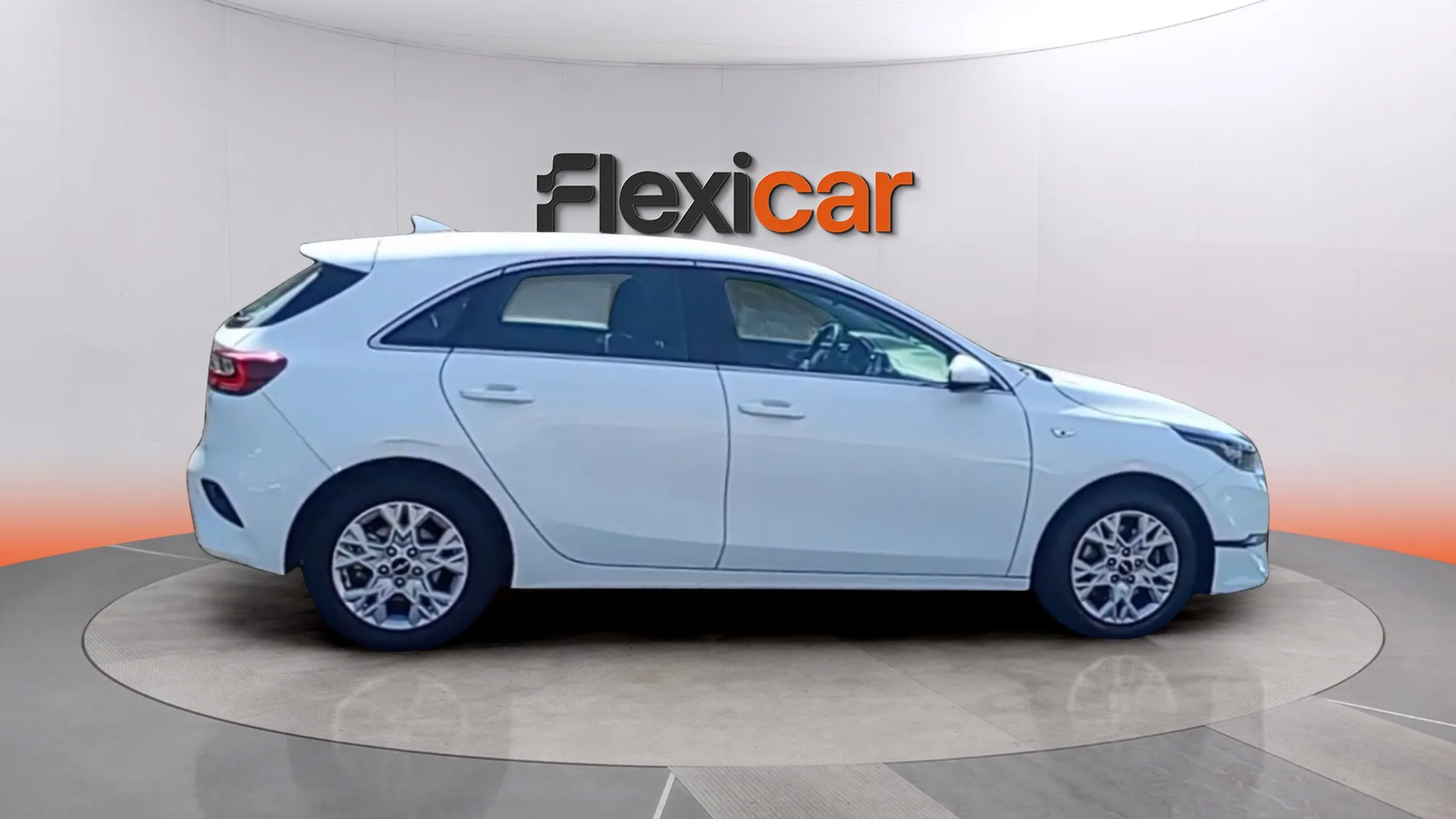 Kia Ceed 1.6 MHEV iMT Drive - foto 8