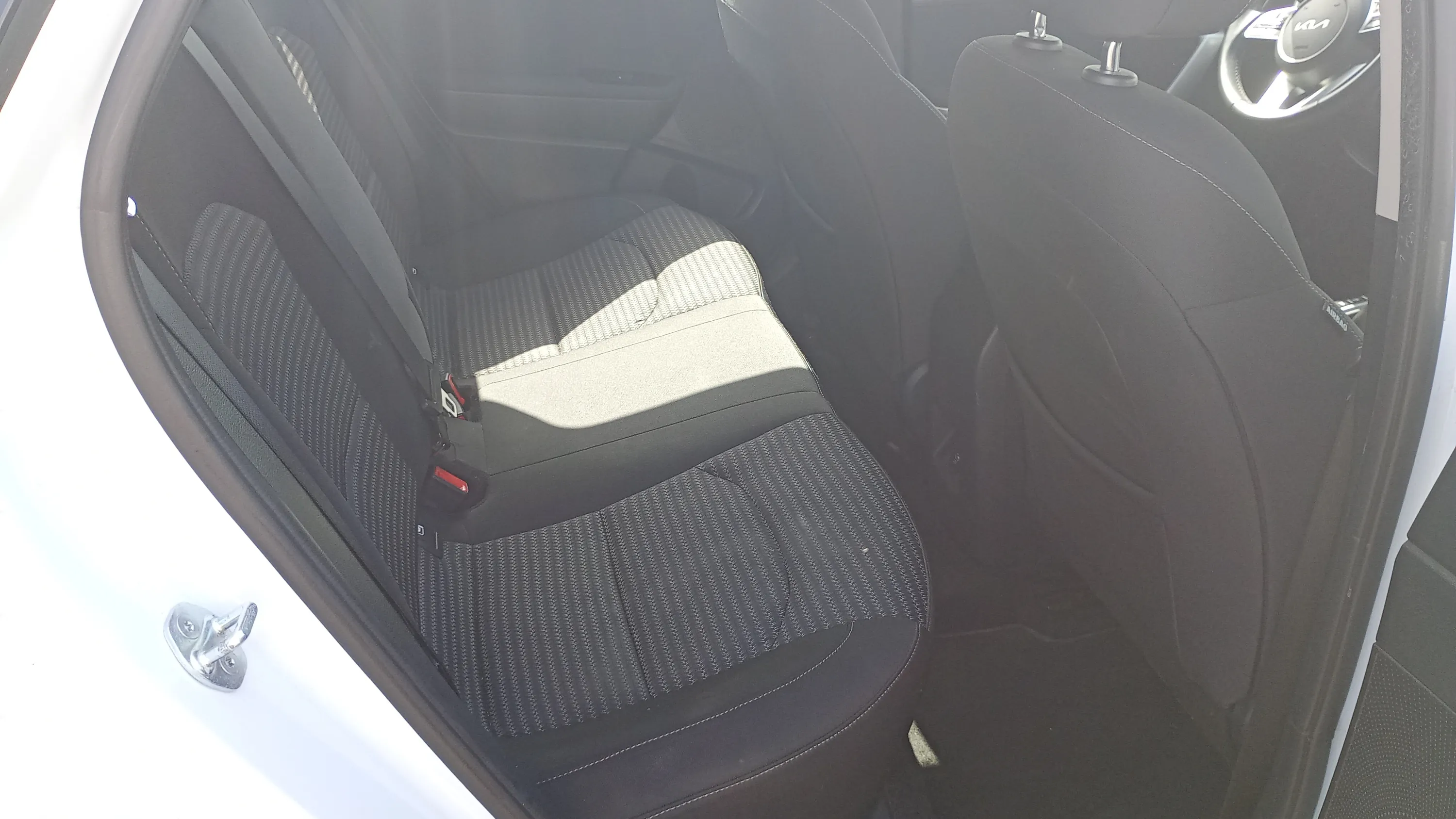Kia Ceed 1.6 MHEV iMT Drive - foto 15