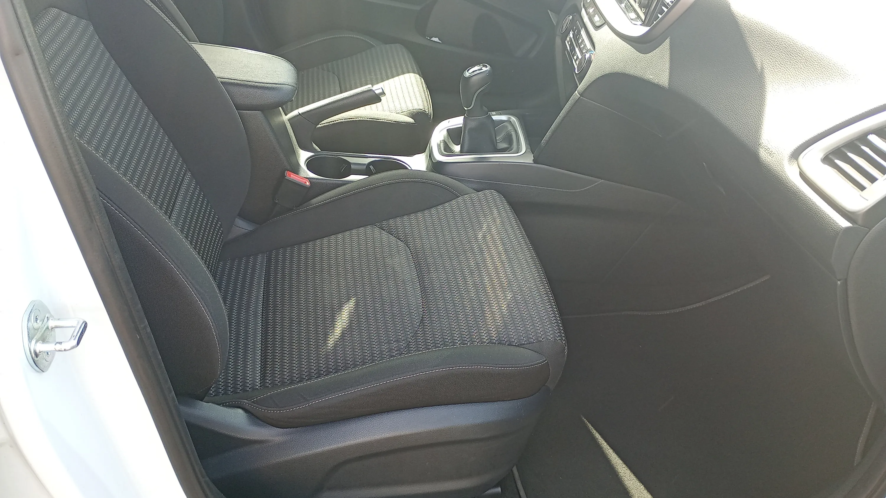Kia Ceed 1.6 MHEV iMT Drive - foto 14