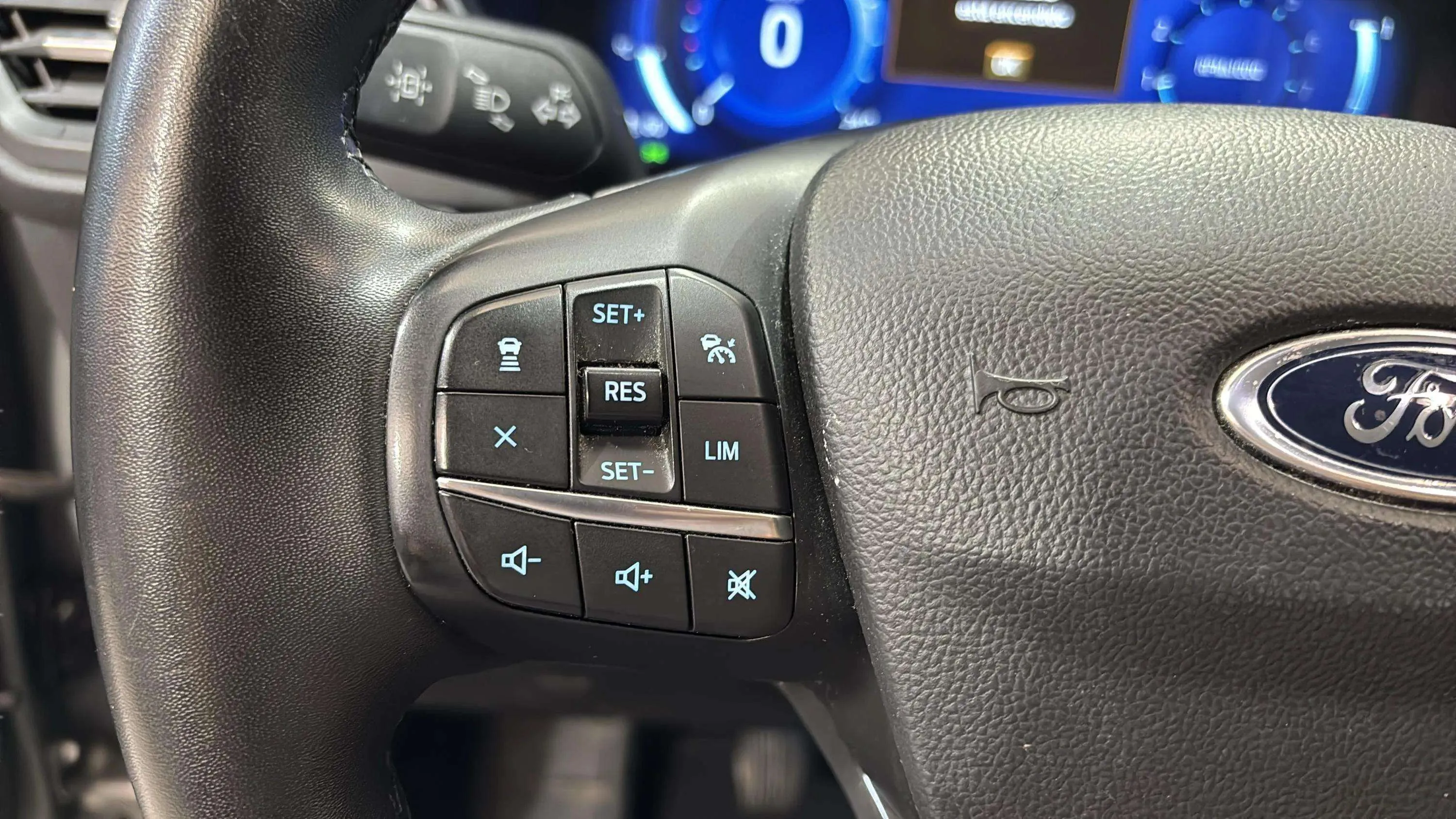 Ford Kuga Titanium 1.5T EcoBoost - foto 11