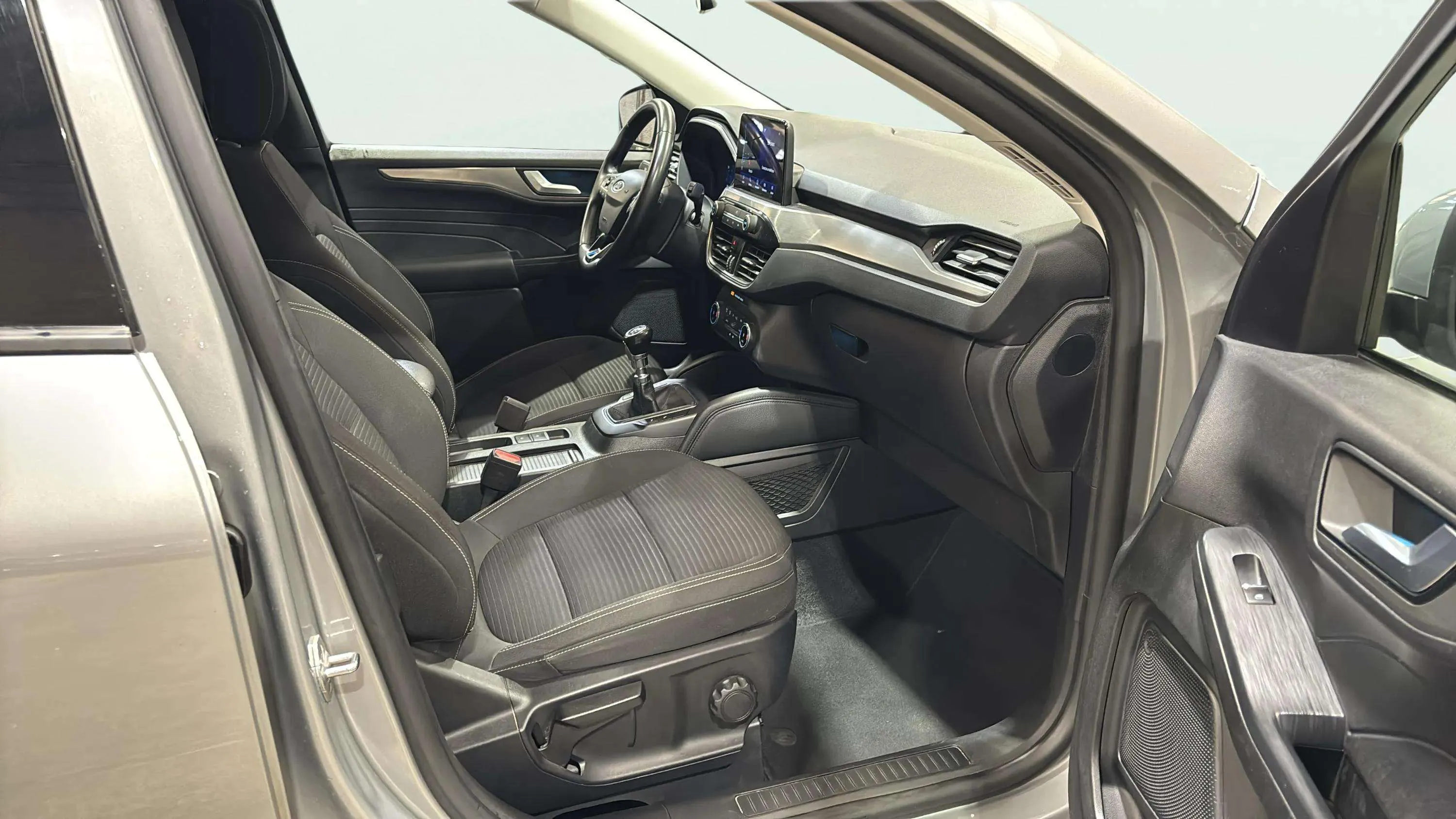Ford Kuga Titanium 1.5T EcoBoost - foto 19