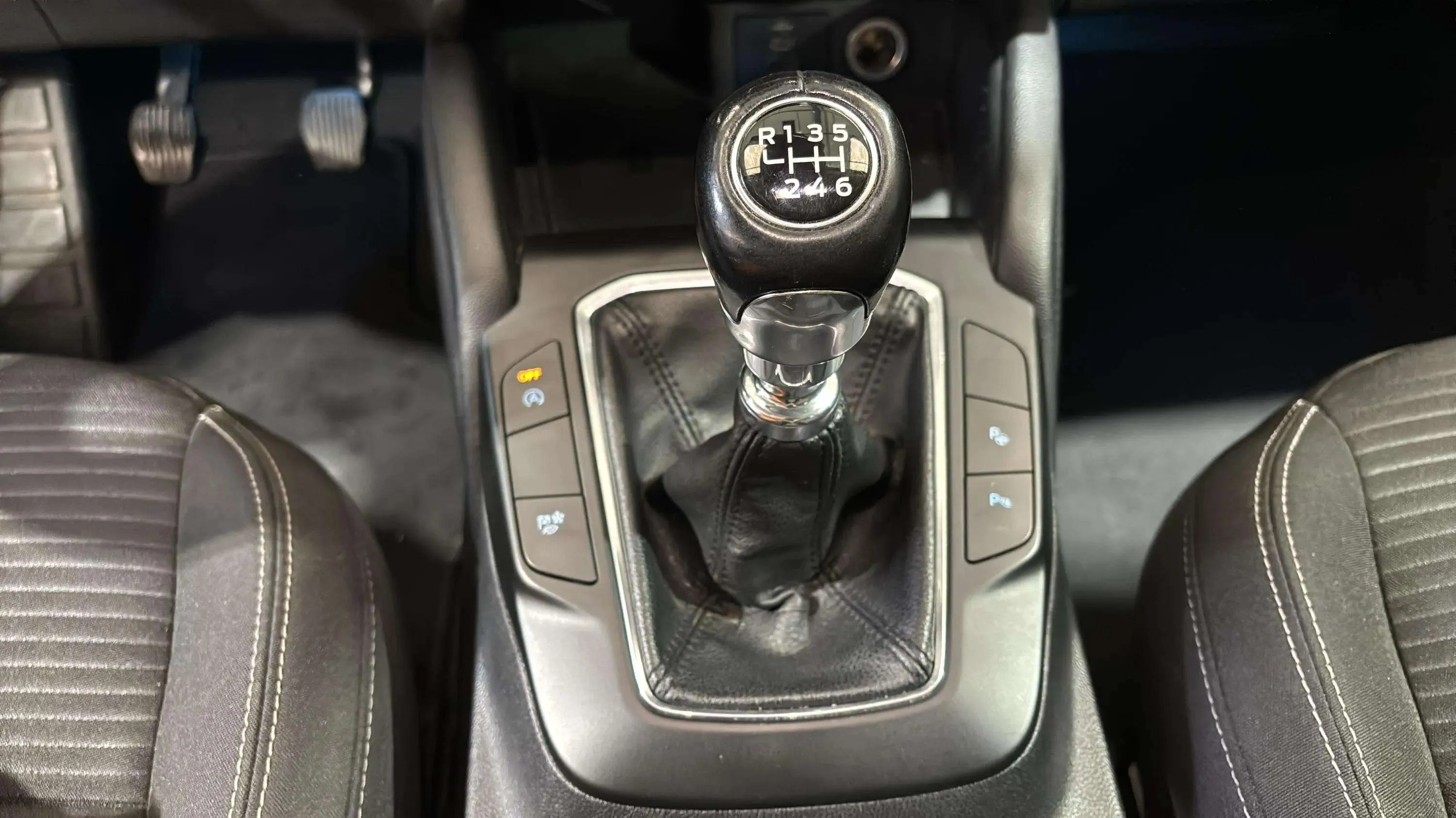 Ford Kuga Titanium 1.5T EcoBoost - foto 14