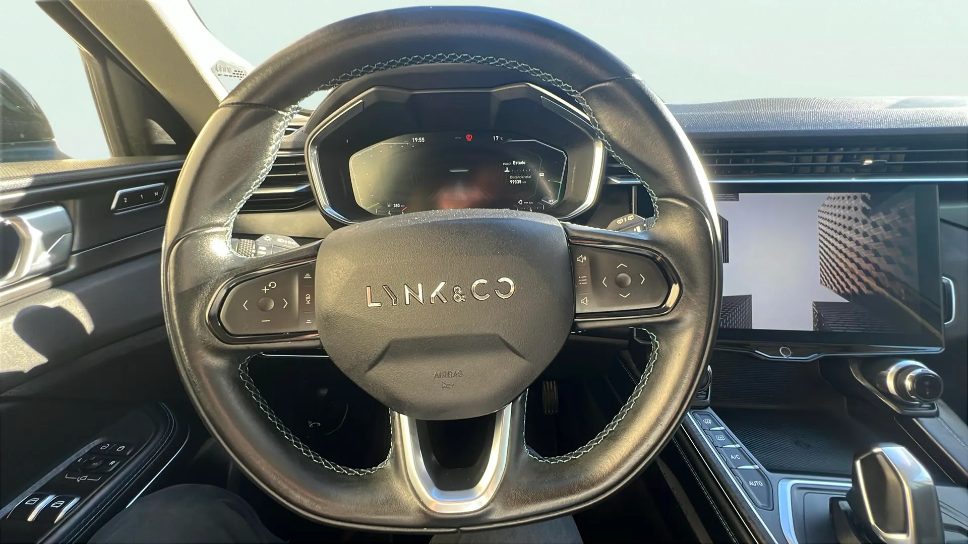 Lynk & Co 01 1.5 PHEV - foto 12