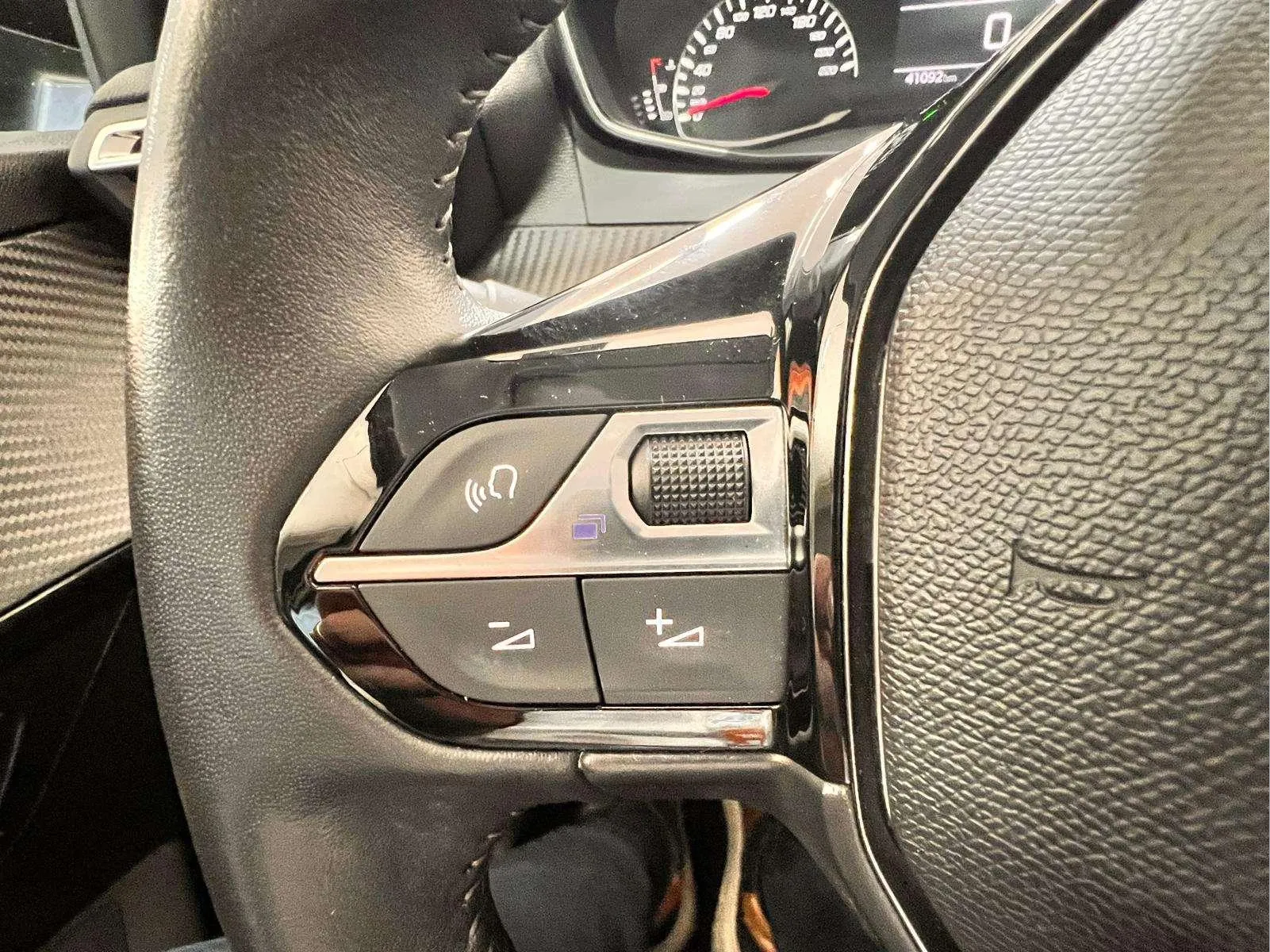 Peugeot 208 PureTech Active Pack - foto 18
