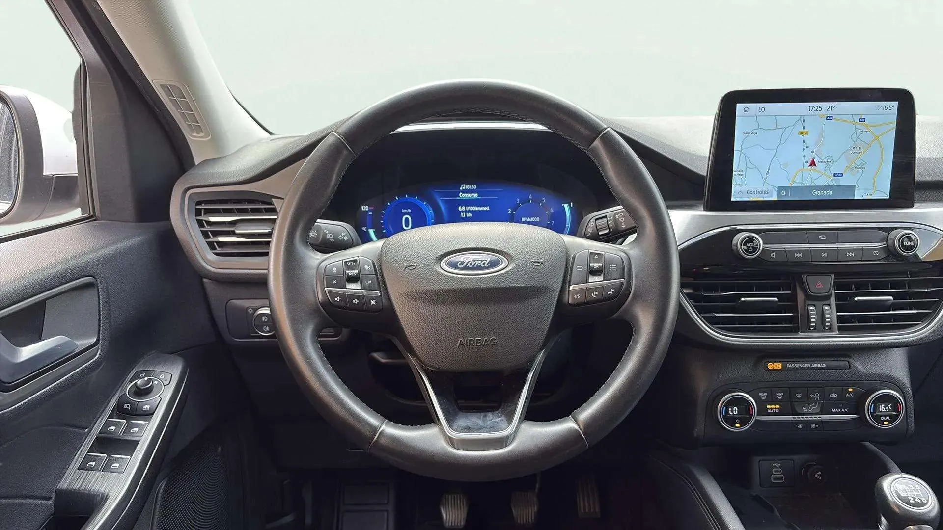 Ford Kuga Titanium 1.5T EcoBoost - foto 9