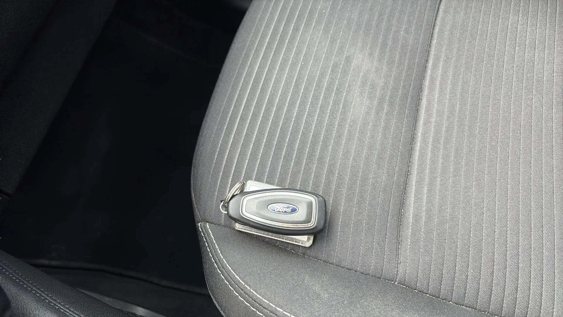 Ford Kuga Titanium 1.5T EcoBoost - foto 15