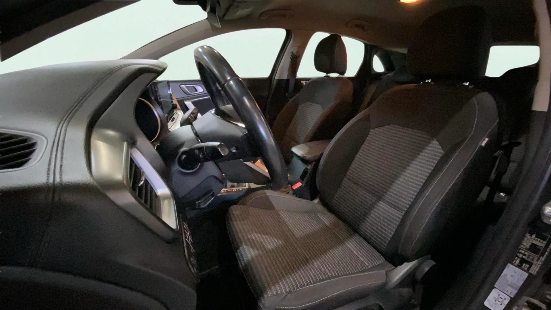 Kia Ceed 1.6 MHEV iMT Drive - foto 9