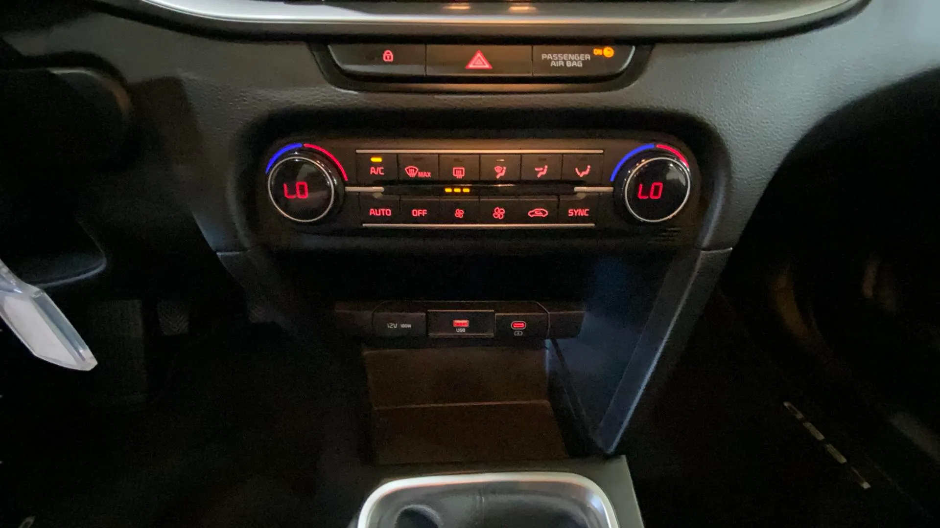 Kia Ceed 1.6 MHEV iMT Drive - foto 17
