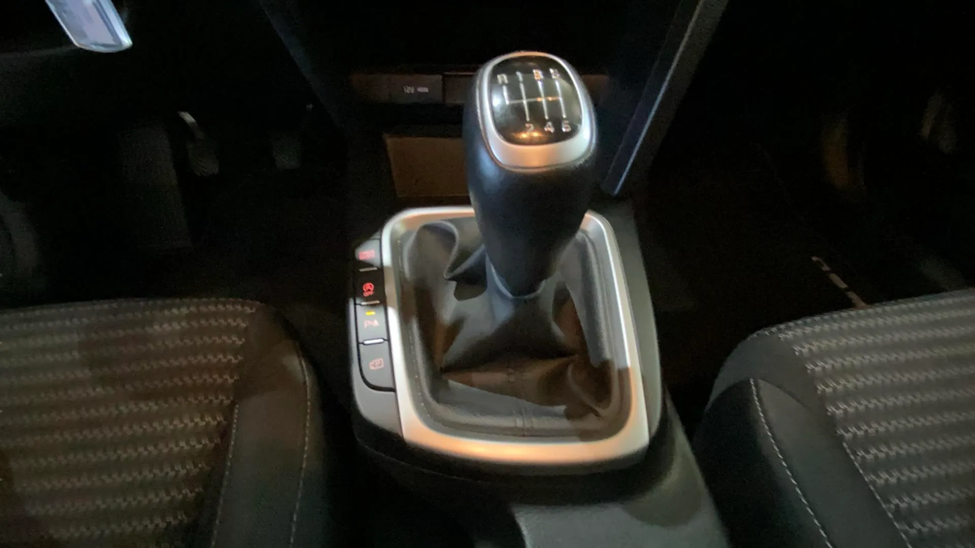 Kia Ceed 1.6 MHEV iMT Drive - foto 19