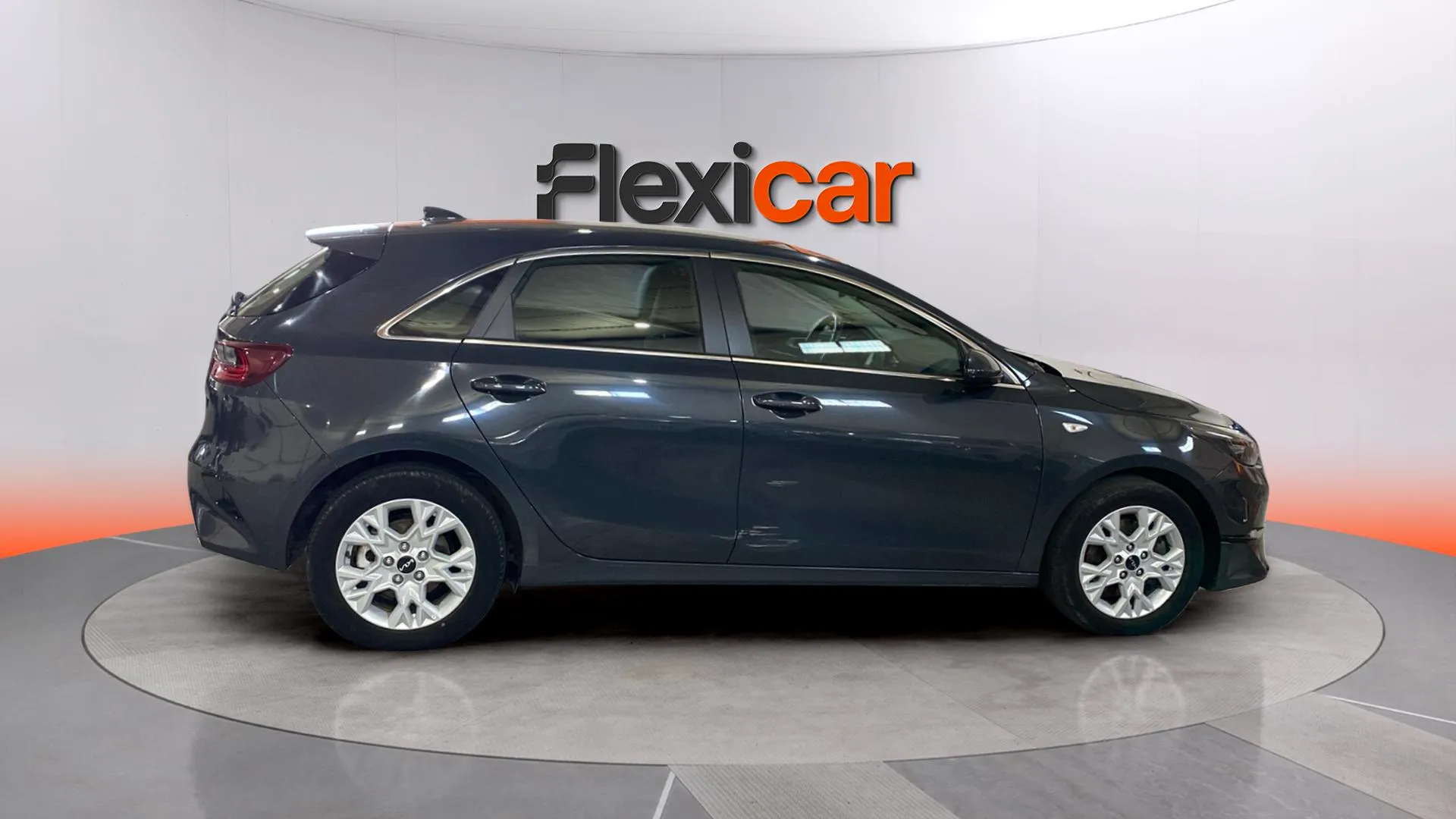 Kia Ceed 1.6 MHEV iMT Drive - foto 5