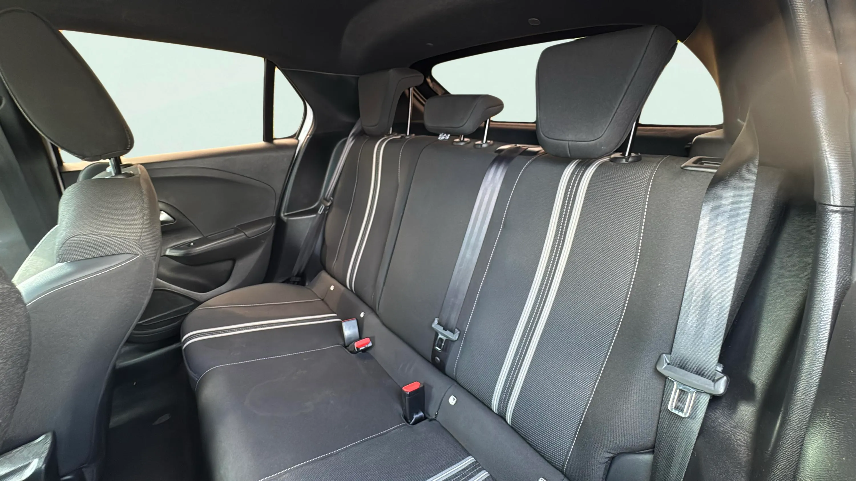Opel Corsa 1.2T XHL GS - foto 14