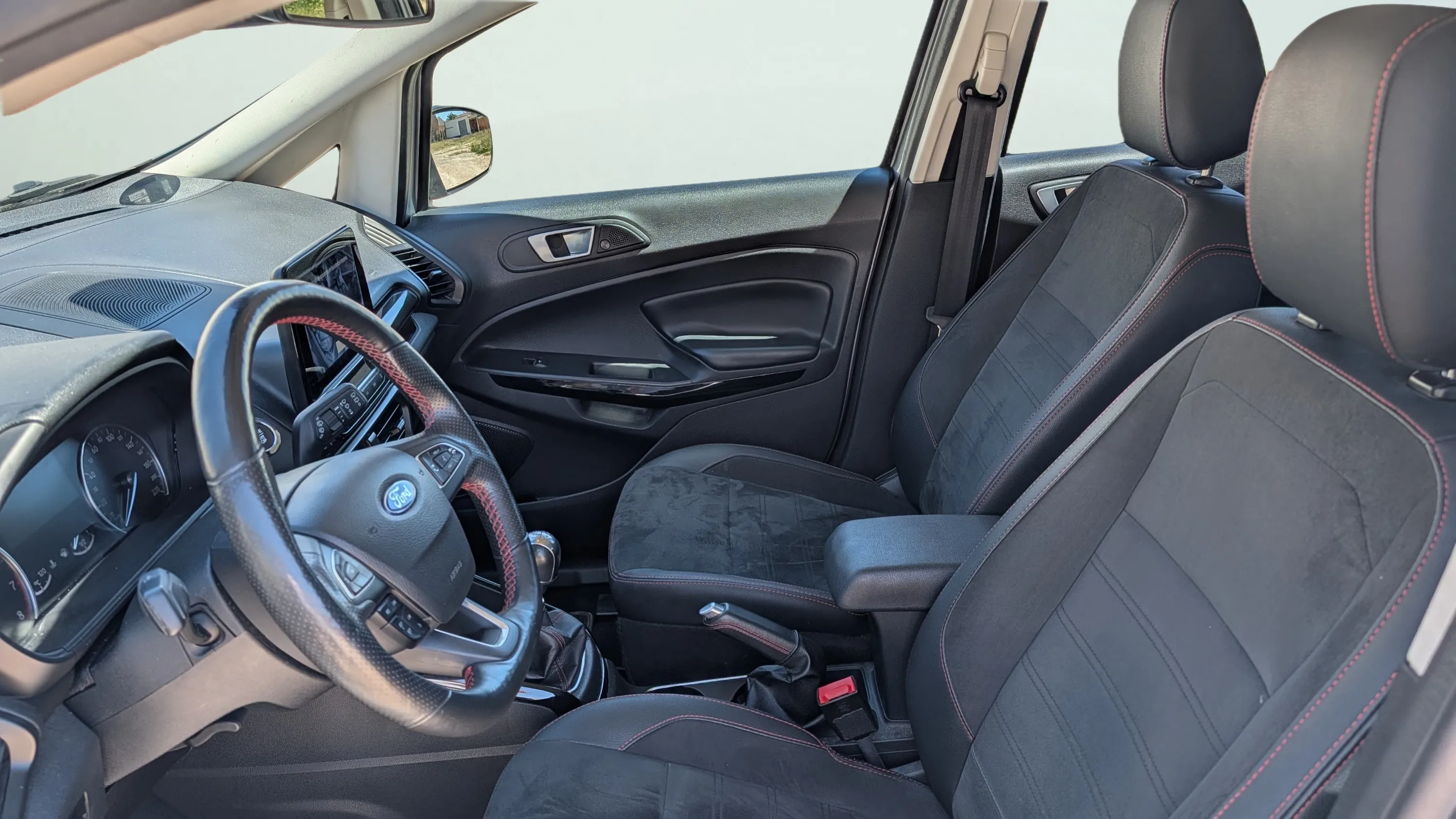 Ford EcoSport 1.0T EcoBoost ST Line - foto 9