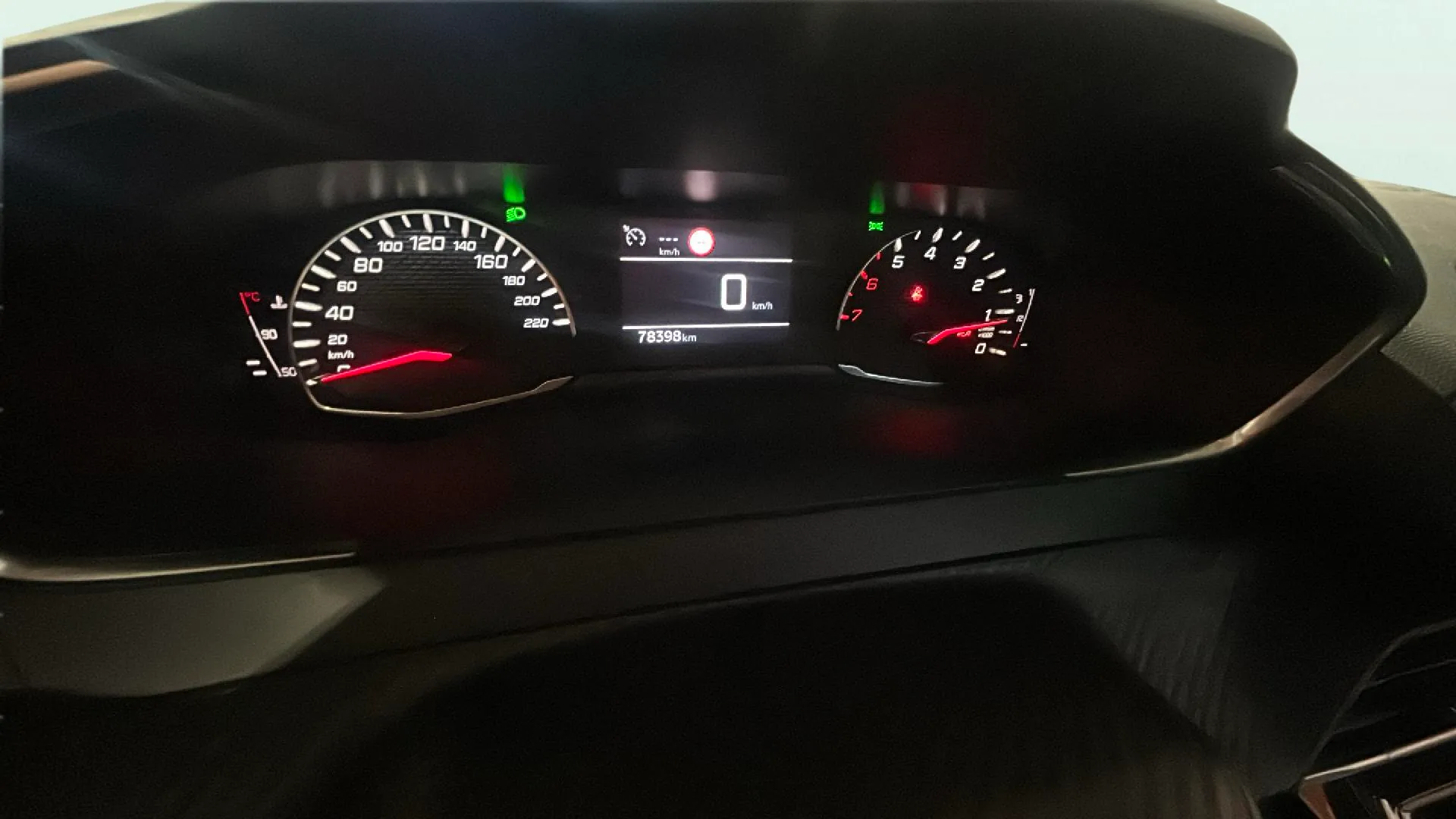 Peugeot 208 Style PureTech 100 - foto 15