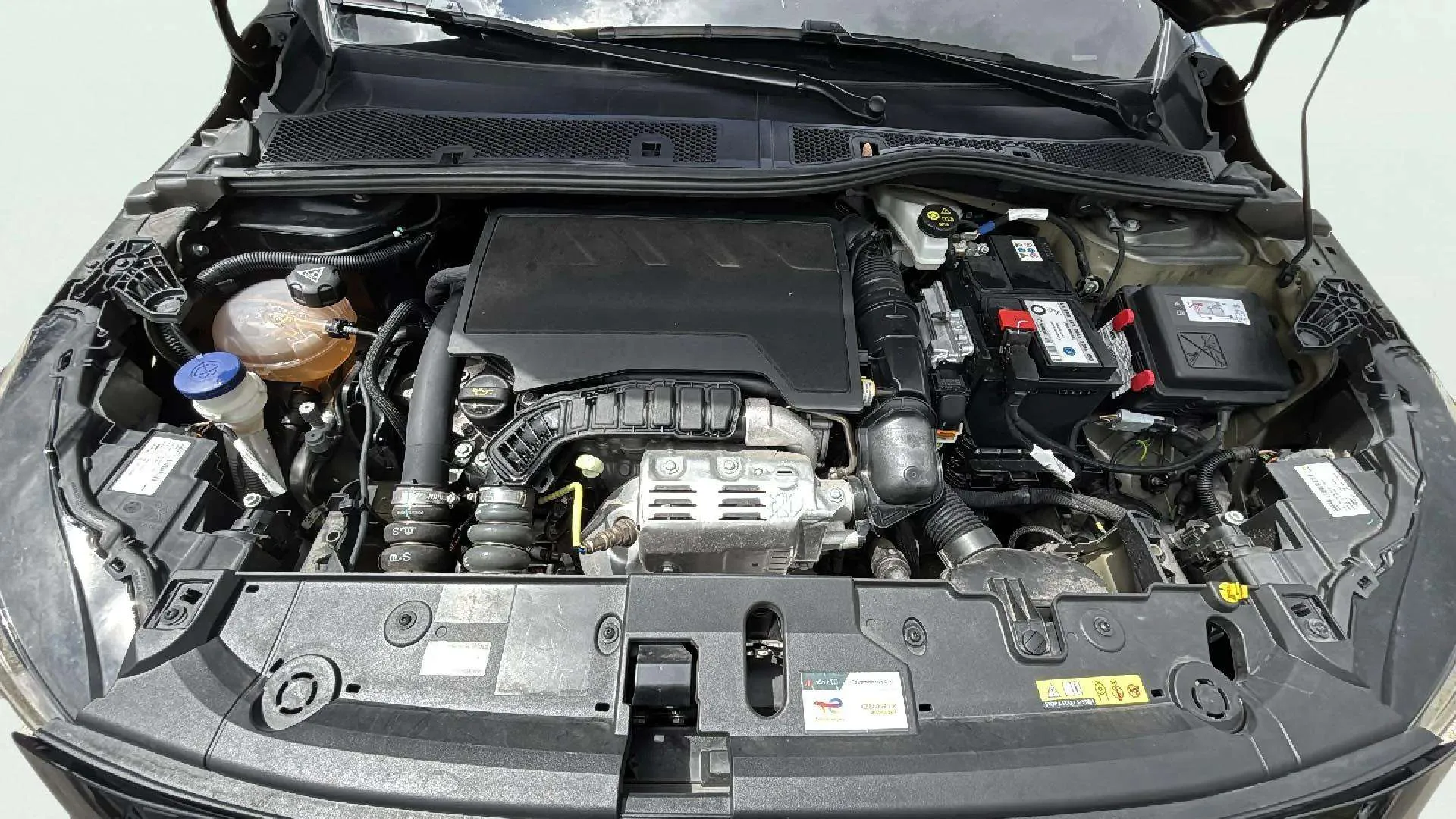 Peugeot 208 Style PureTech 100 - foto 17
