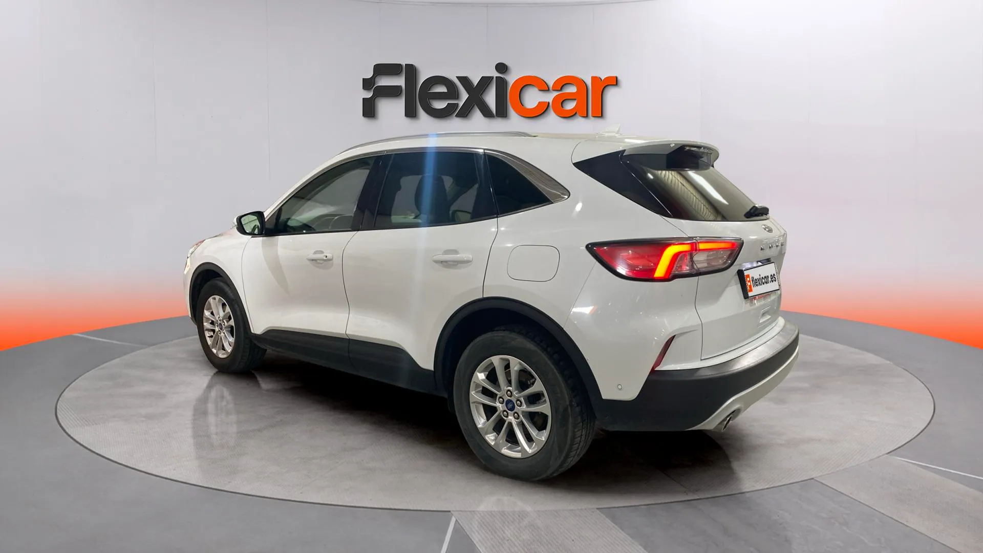 Ford Kuga Titanium 1.5T EcoBoost - foto 4