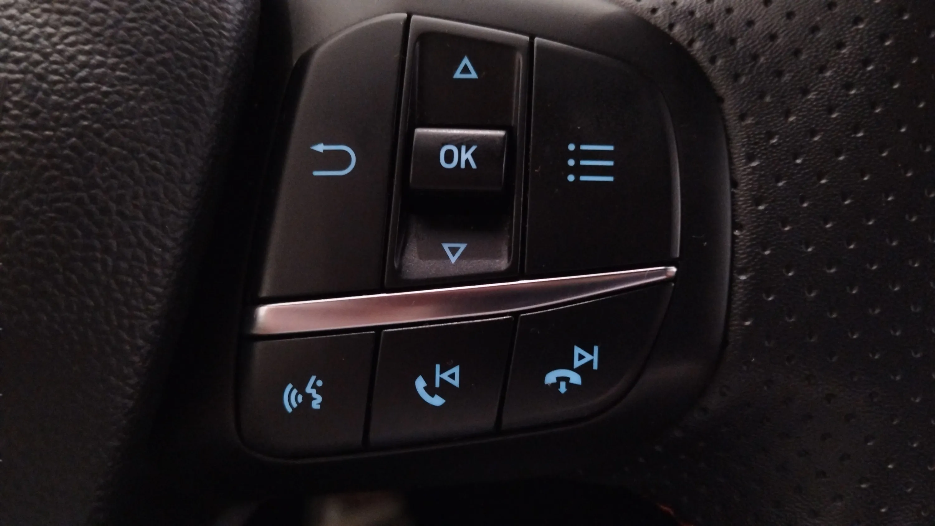 Ford Focus 1.0 EcoBoost MHEV ST-Line SB - foto 16
