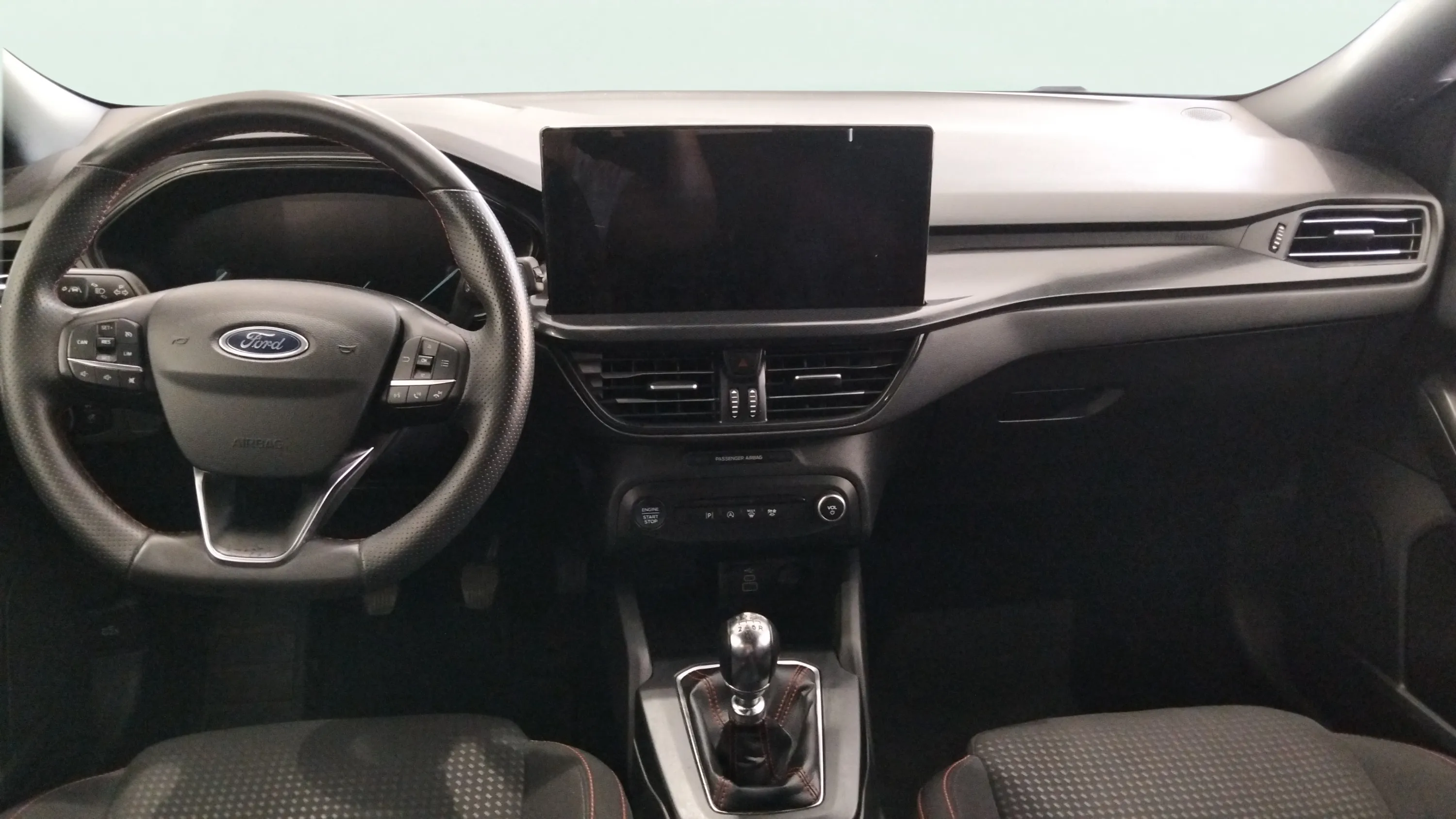 Ford Focus 1.0 EcoBoost MHEV ST-Line SB - foto 11