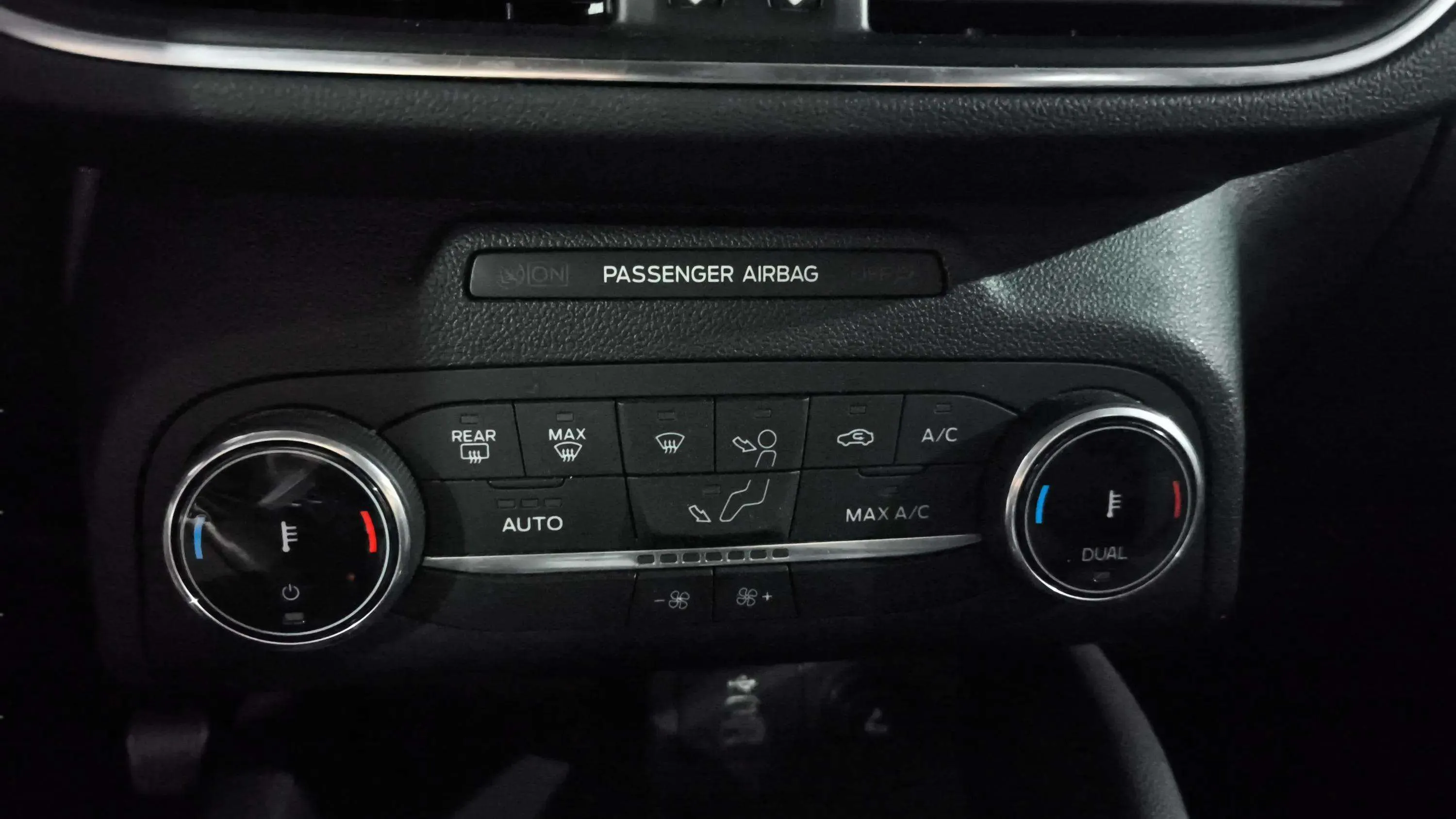 Ford Kuga Titanium 1.5T EcoBoost - foto 15