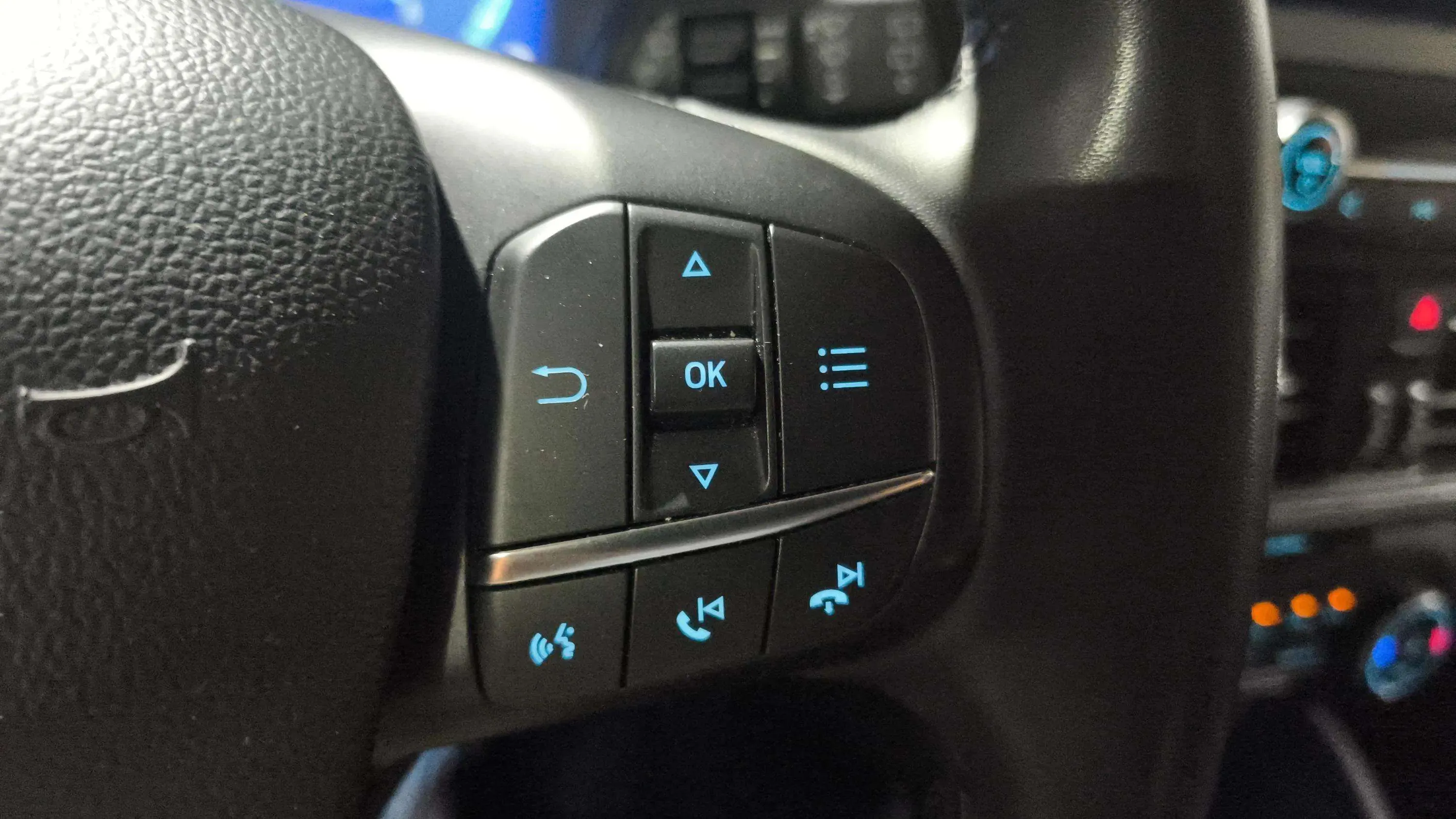 Ford Kuga Titanium 1.5T EcoBoost - foto 23