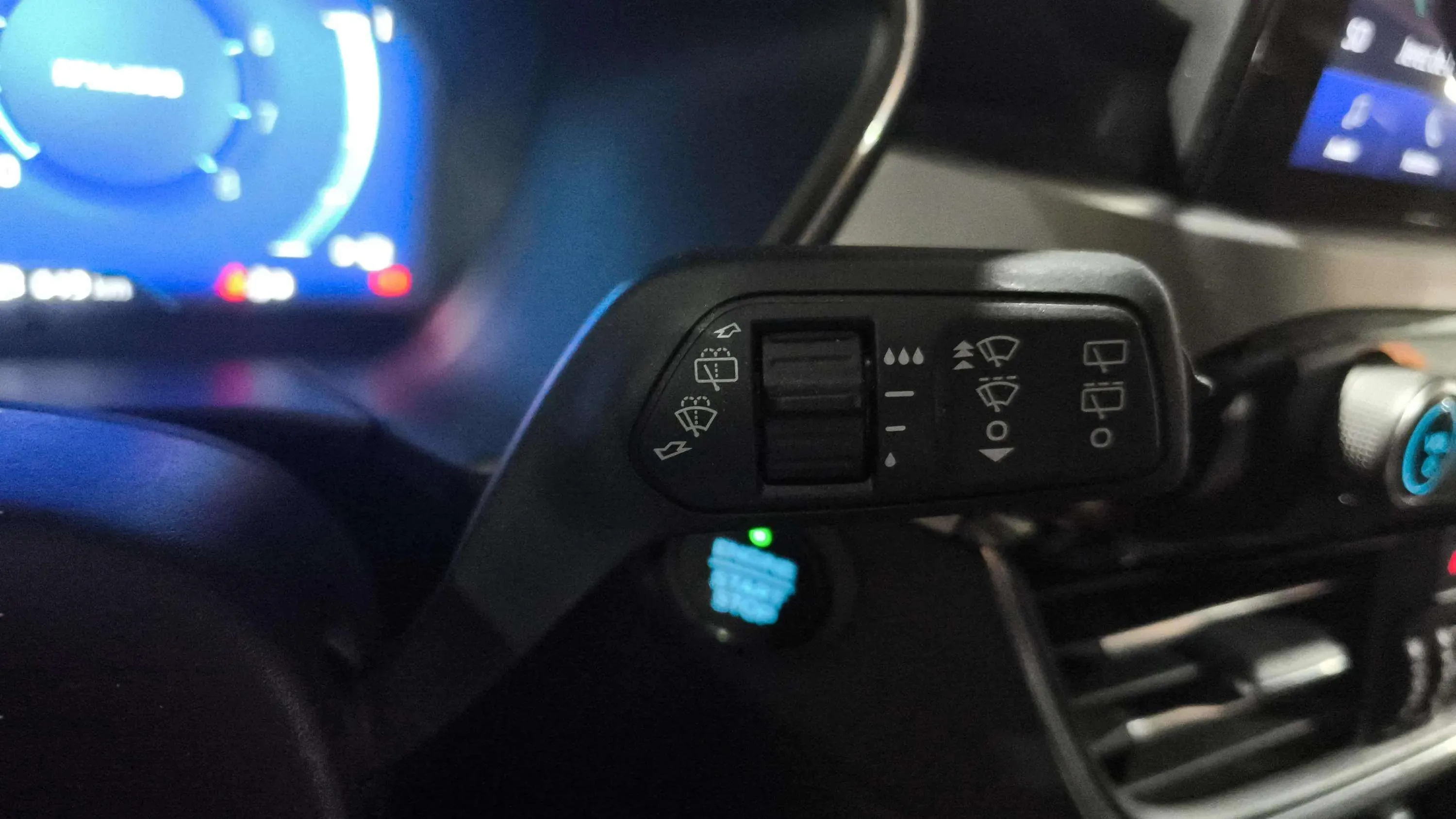 Ford Kuga Titanium 1.5T EcoBoost - foto 14