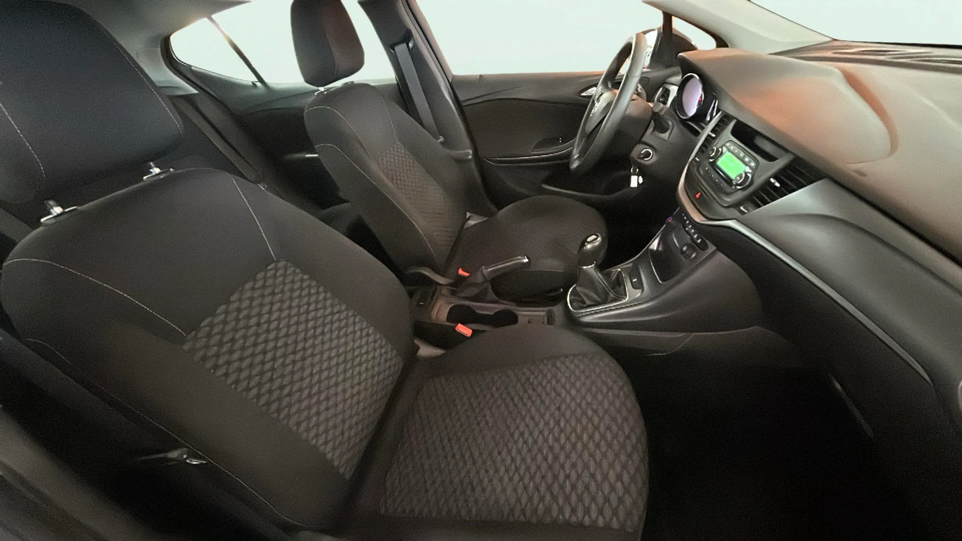 Opel Astra 1.6 CDTi Selective - foto 12