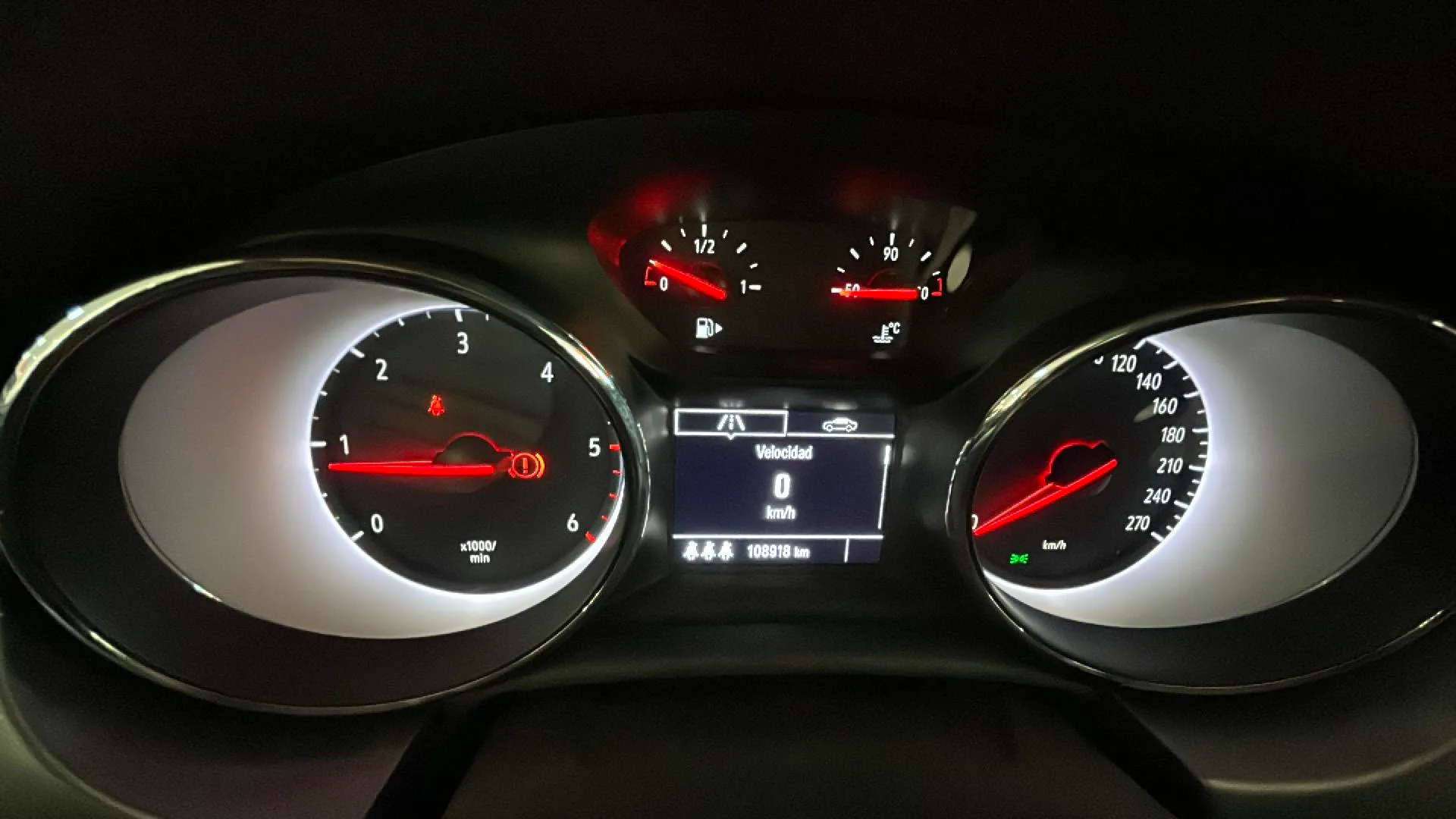 Opel Astra 1.6 CDTi Selective - foto 11