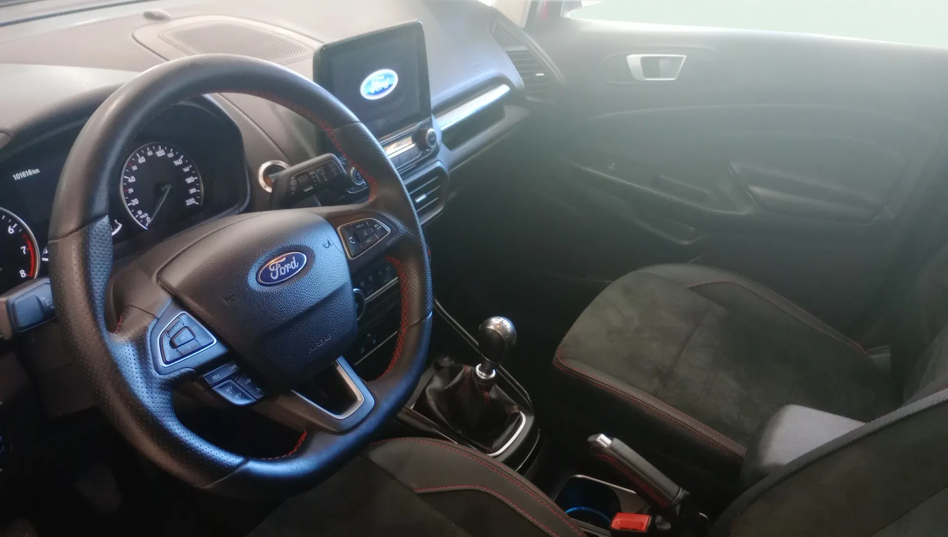 Ford EcoSport 1.0T EcoBoost ST Line - foto 7