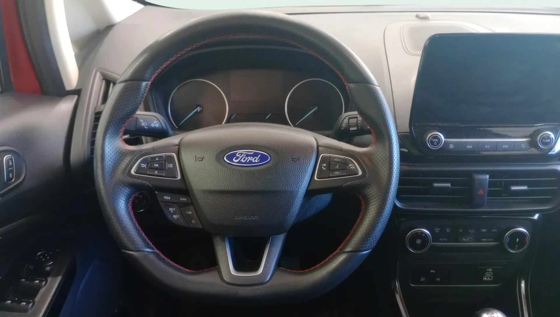 Ford EcoSport 1.0T EcoBoost ST Line - foto 13