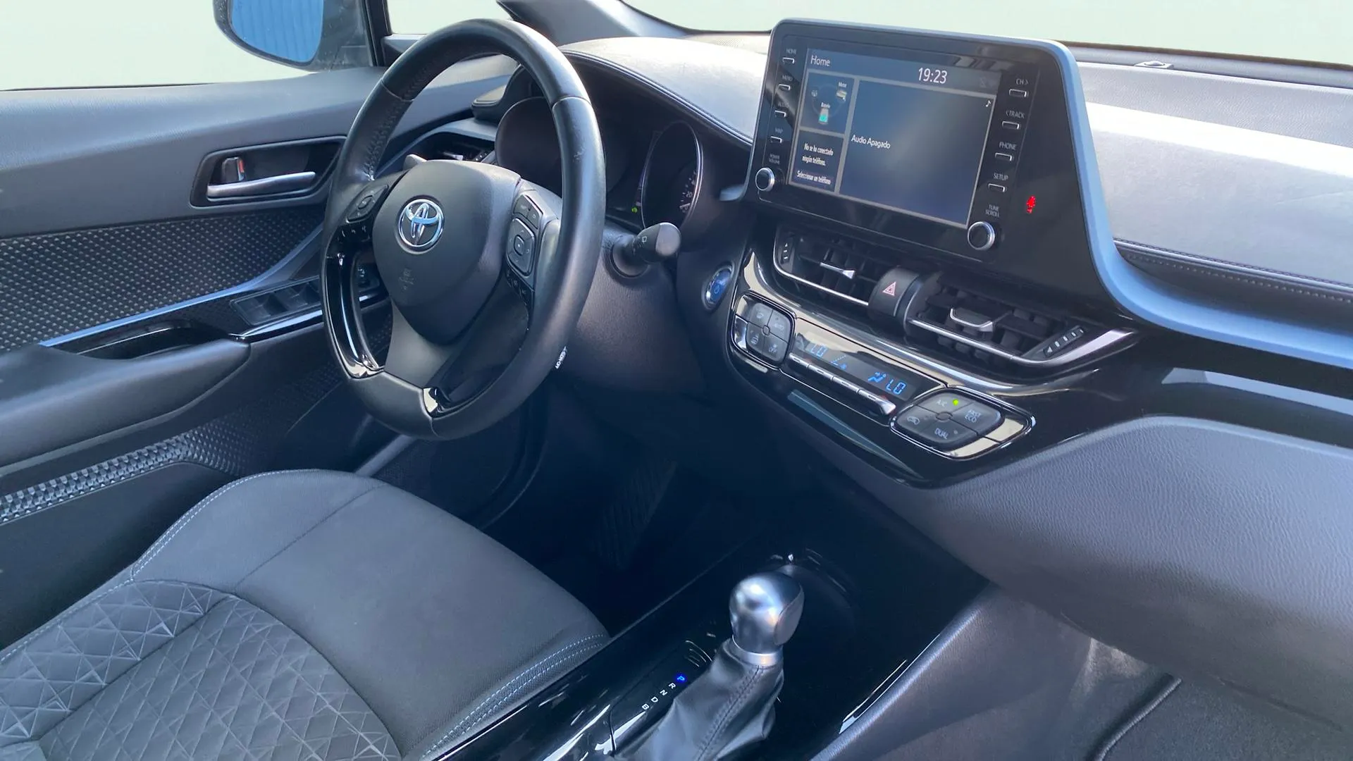 Toyota C-HR 1.8 125H Advance - foto 22