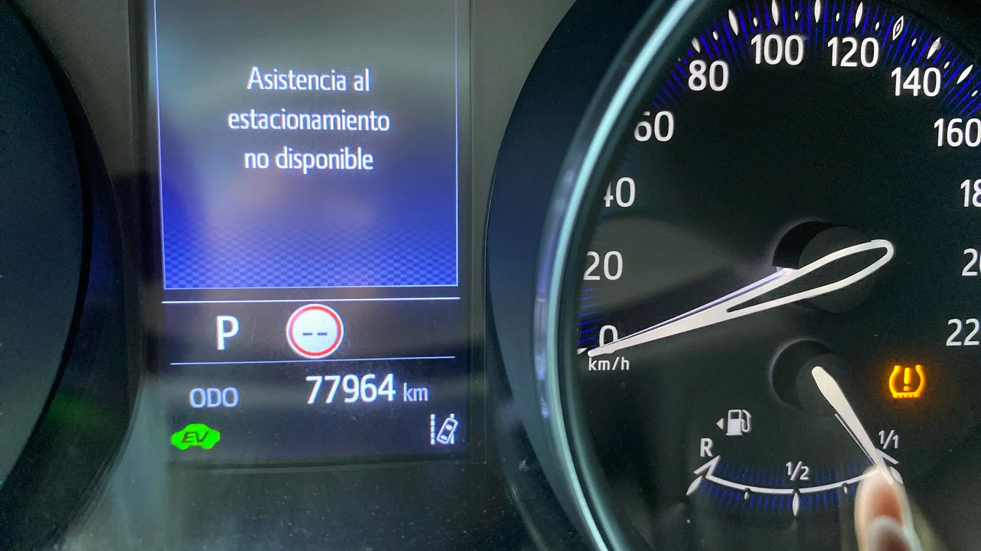 Toyota C-HR 1.8 125H Advance - foto 17