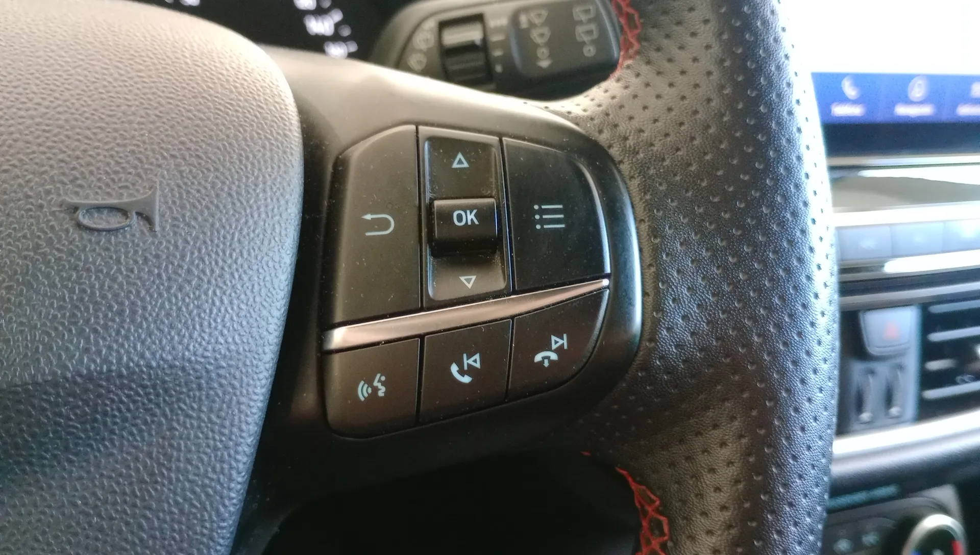 Ford Fiesta 1.0 EcoBoost MHEV ST-Line - foto 15