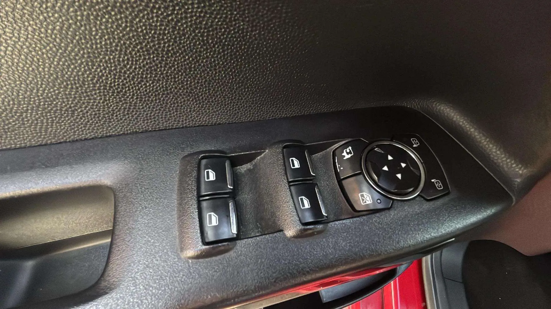 Ford EcoSport 1.0T EcoBoost ST Line - foto 20