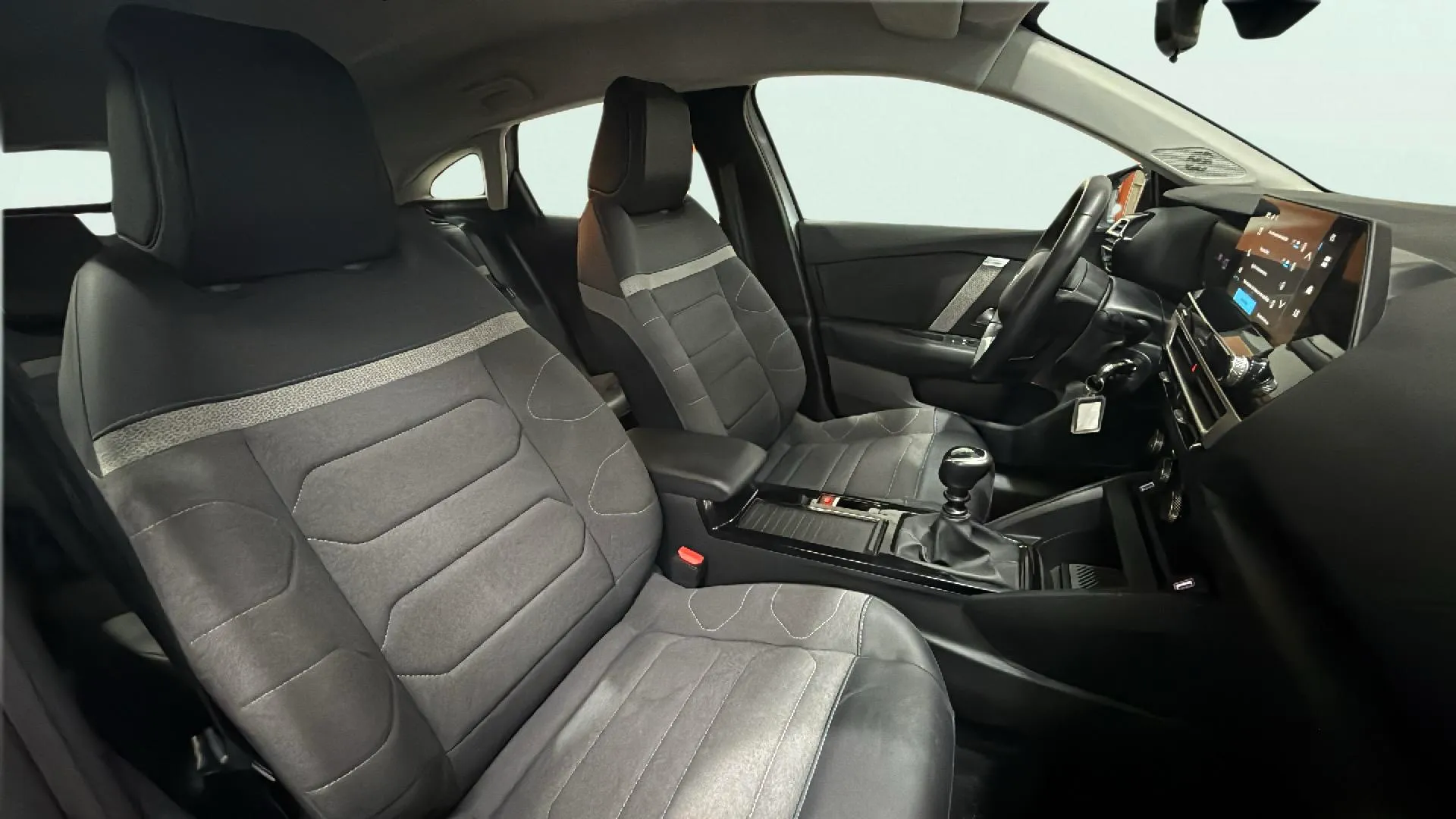 Citroën C4 PureTech 130 Plus - foto 12